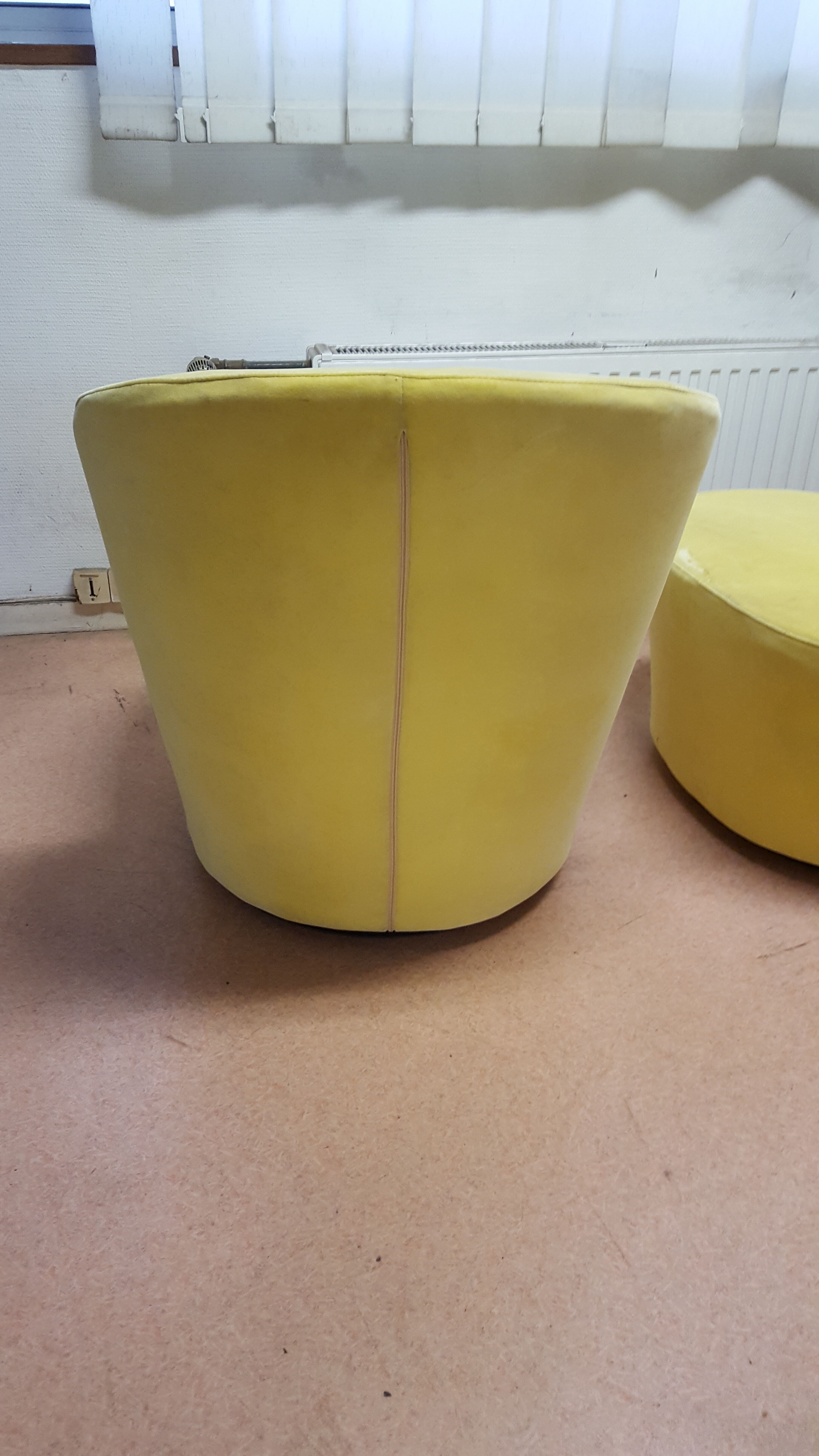 Deux fauteuils 1970