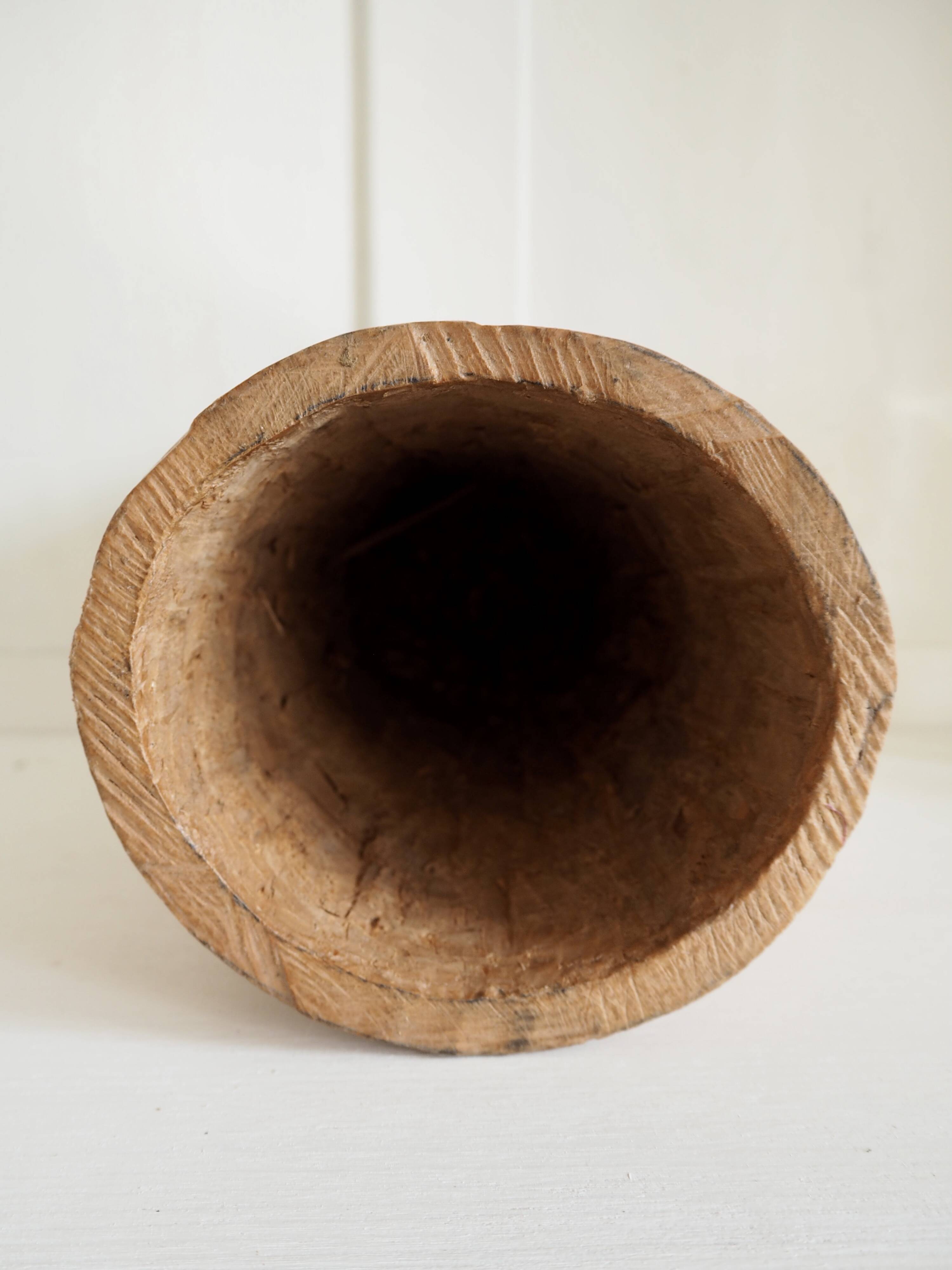 Vase XL en bois brutaliste
