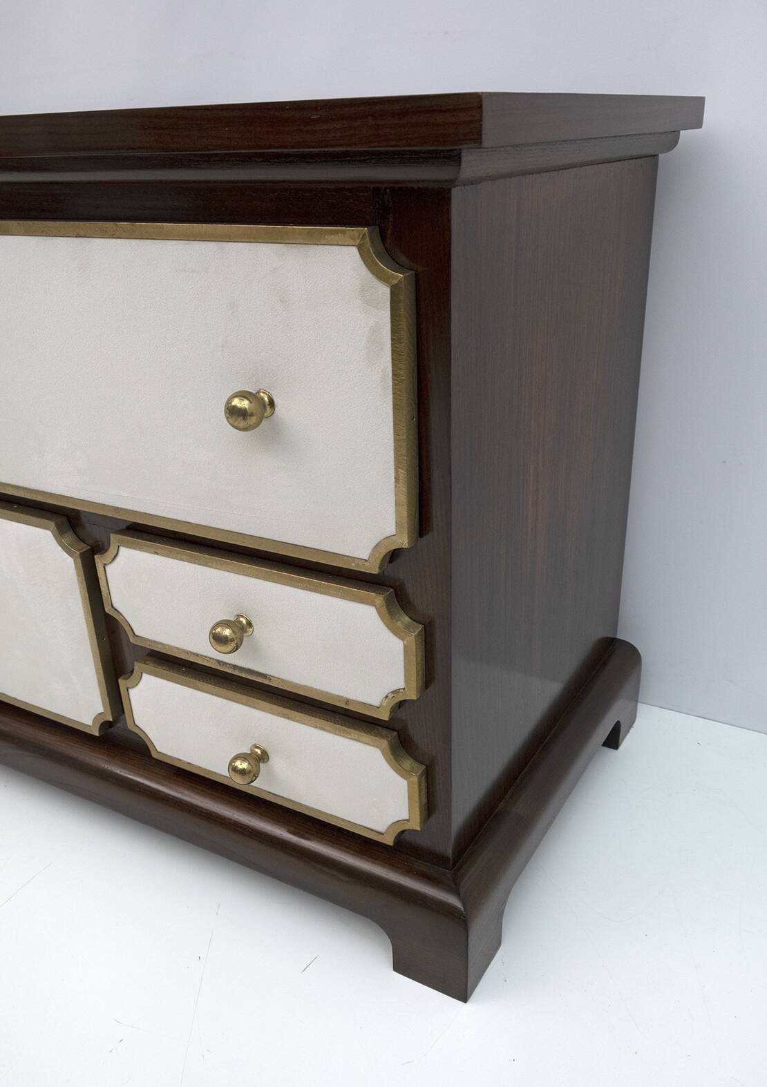 Set of Luciano Frigerio Mid-Century Modern Italian Dresser and Bedside