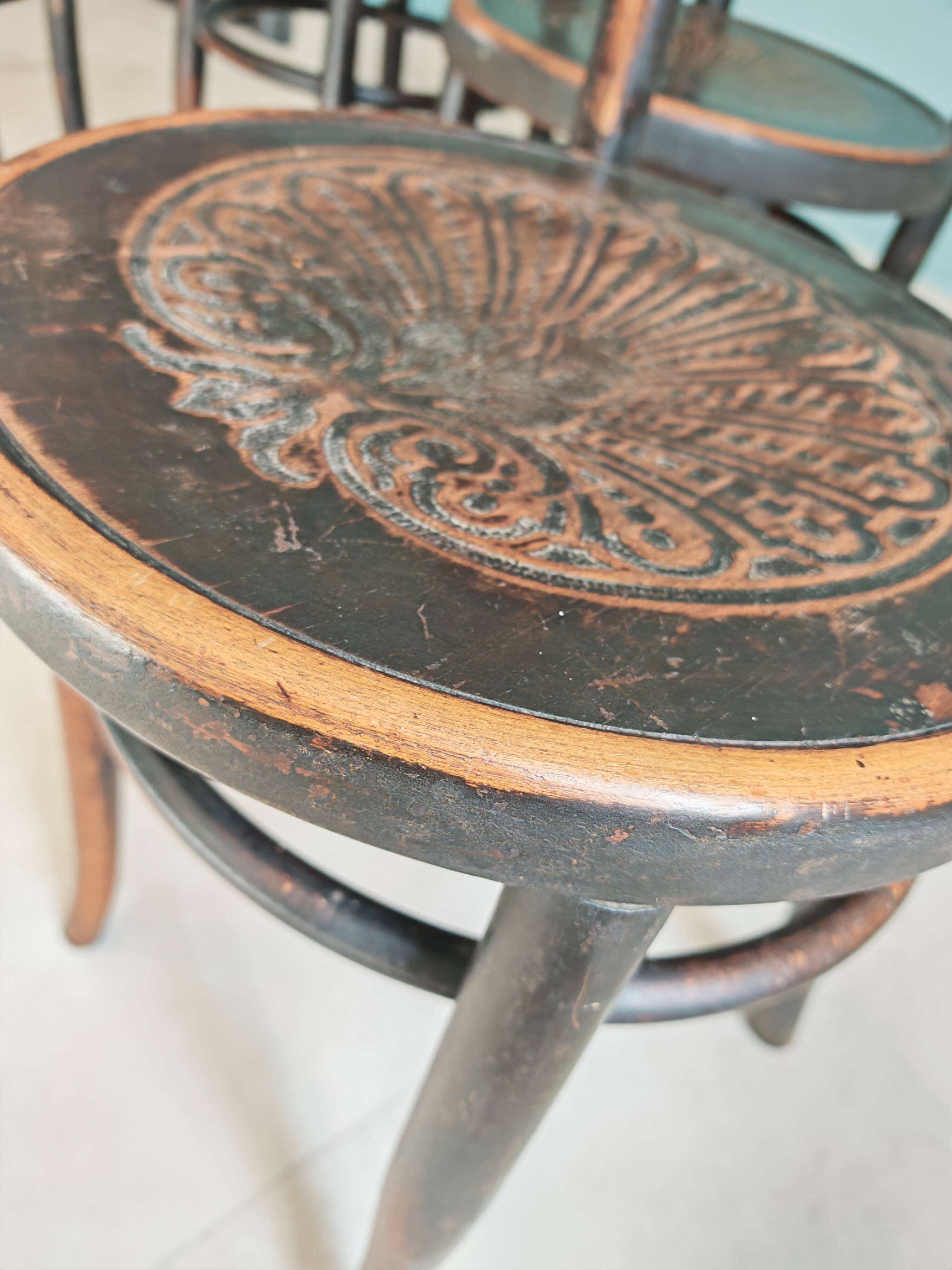 Rare set of 4 Jacob & Josef Kohn bistro chairs, bent wood, stamped 1900.