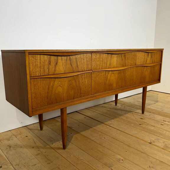 Commode en teck Austinsuite mid-century, années 1960