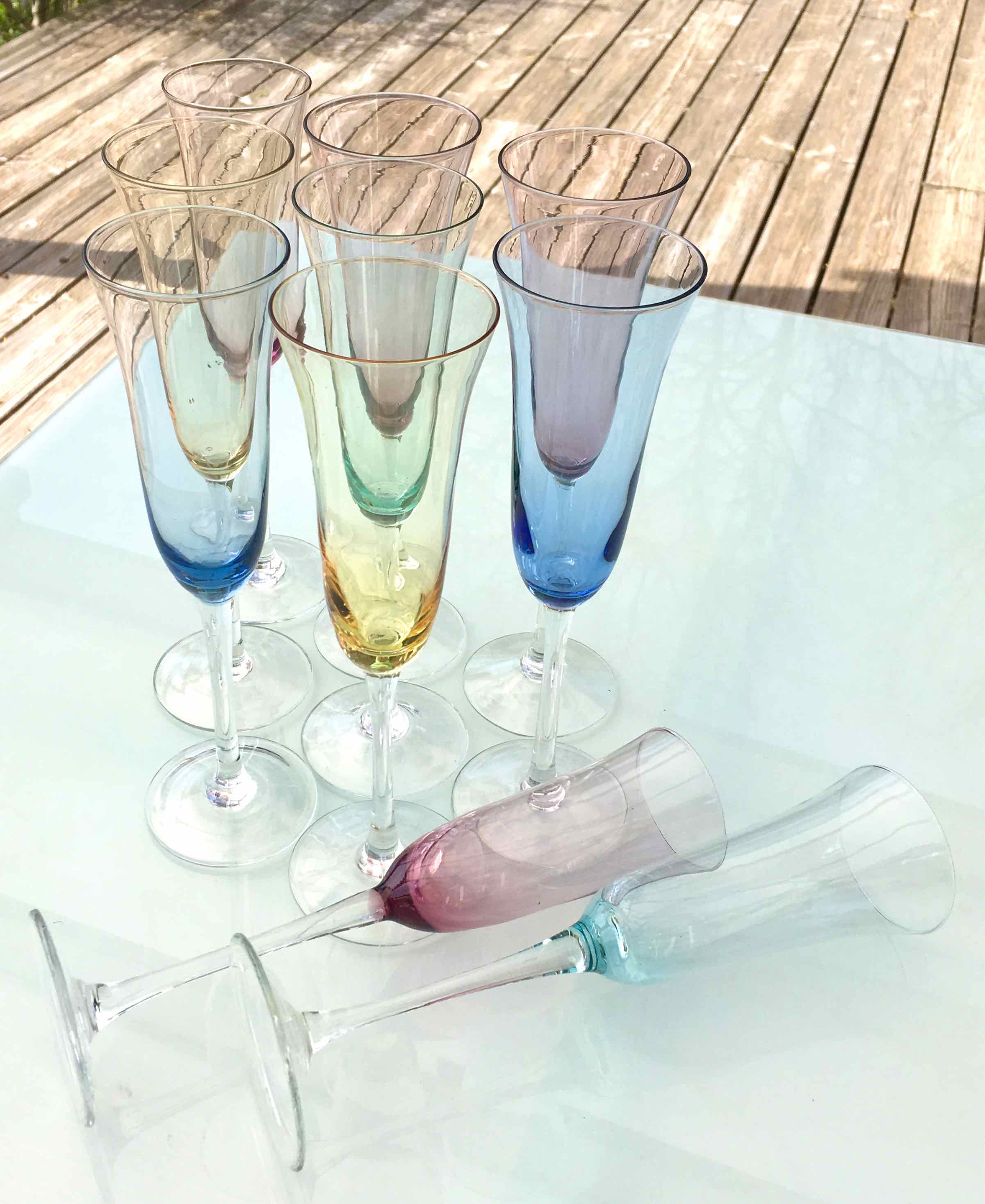 Set de 10 flûtes à champagne colorées