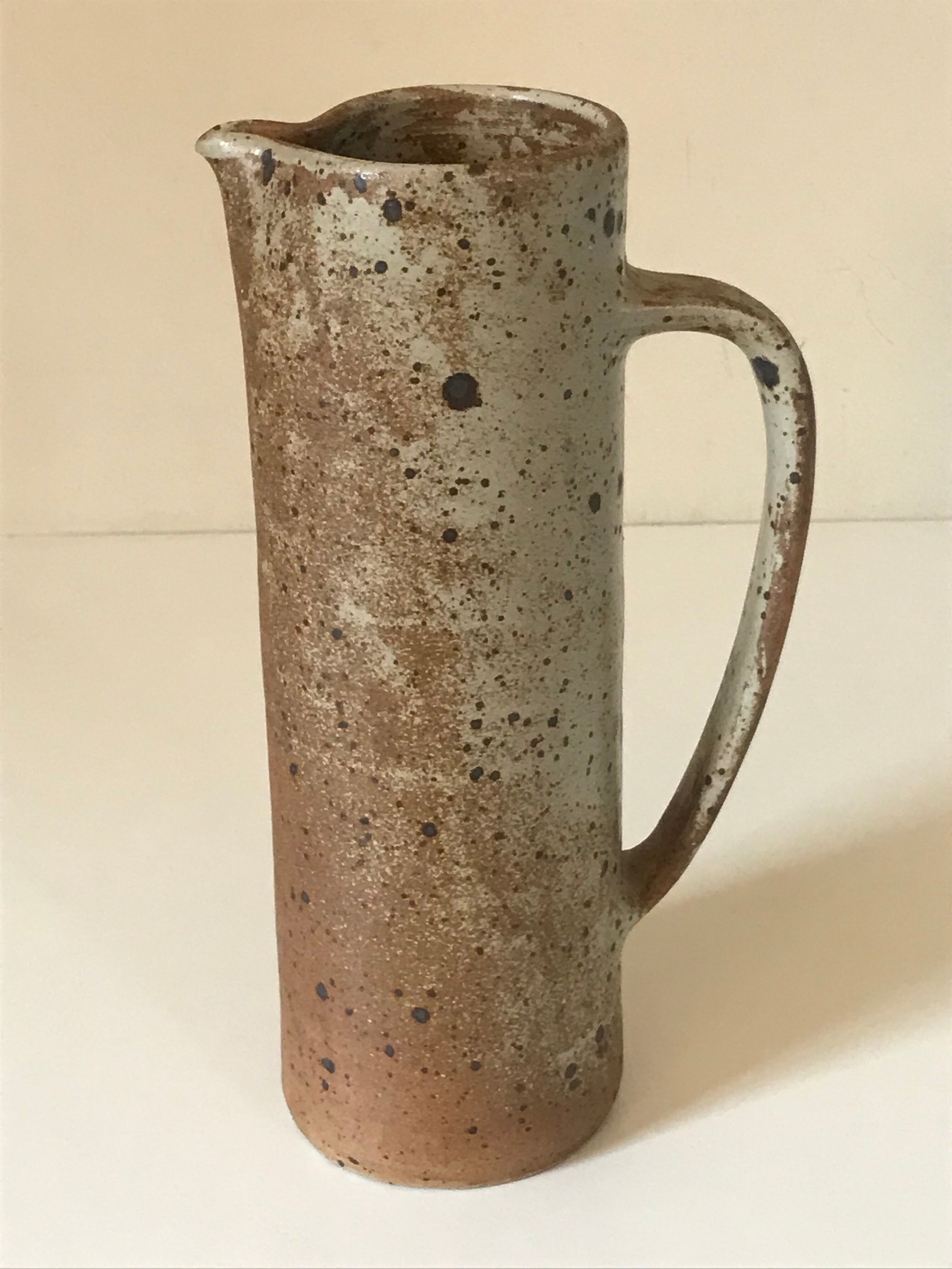 Pitcher in sandstone pyrity of the 60s