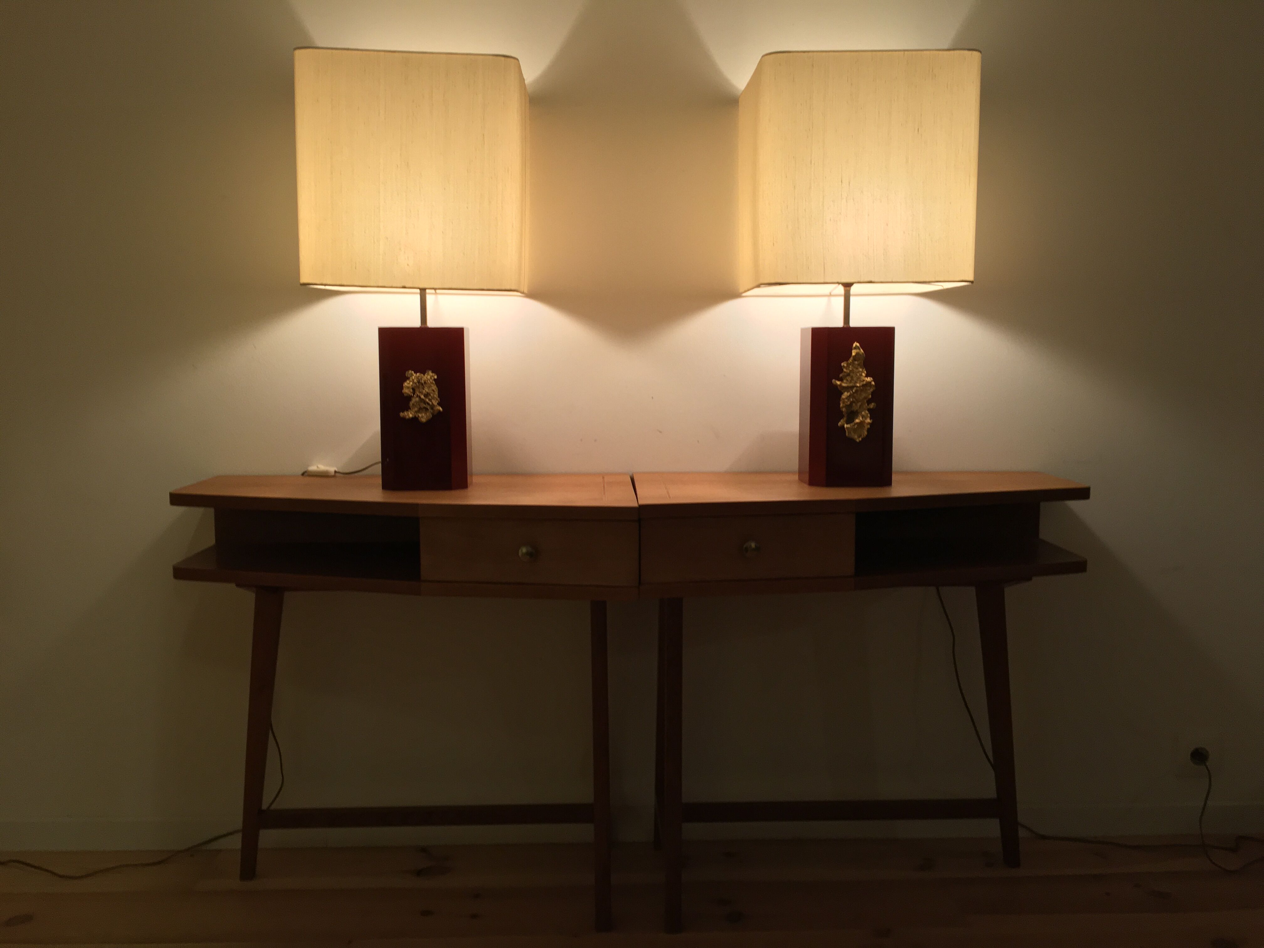 Paire de lampes "pépites" par Philippe Cheverny rouge et or