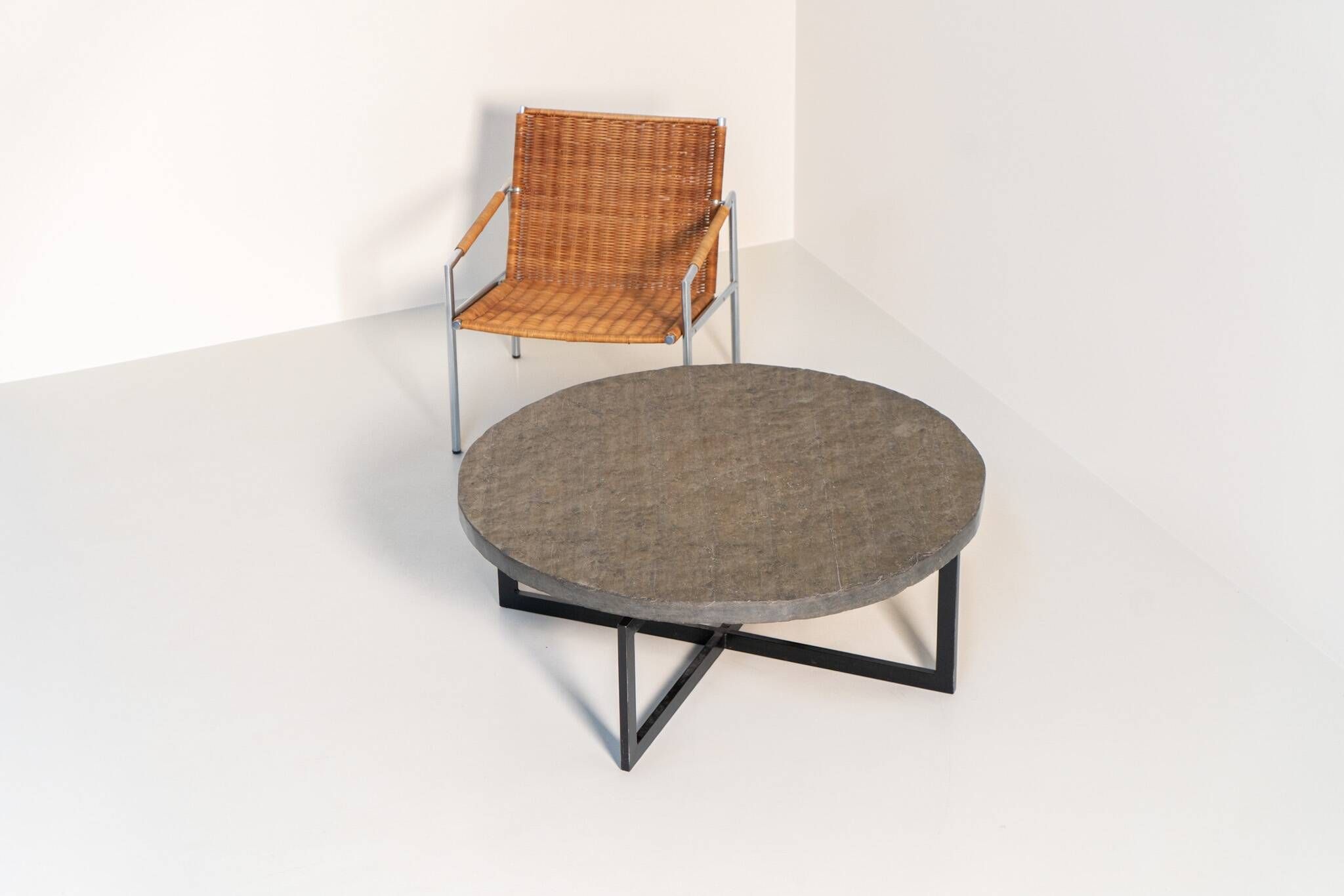 Coffee table in Norwegian slate stone