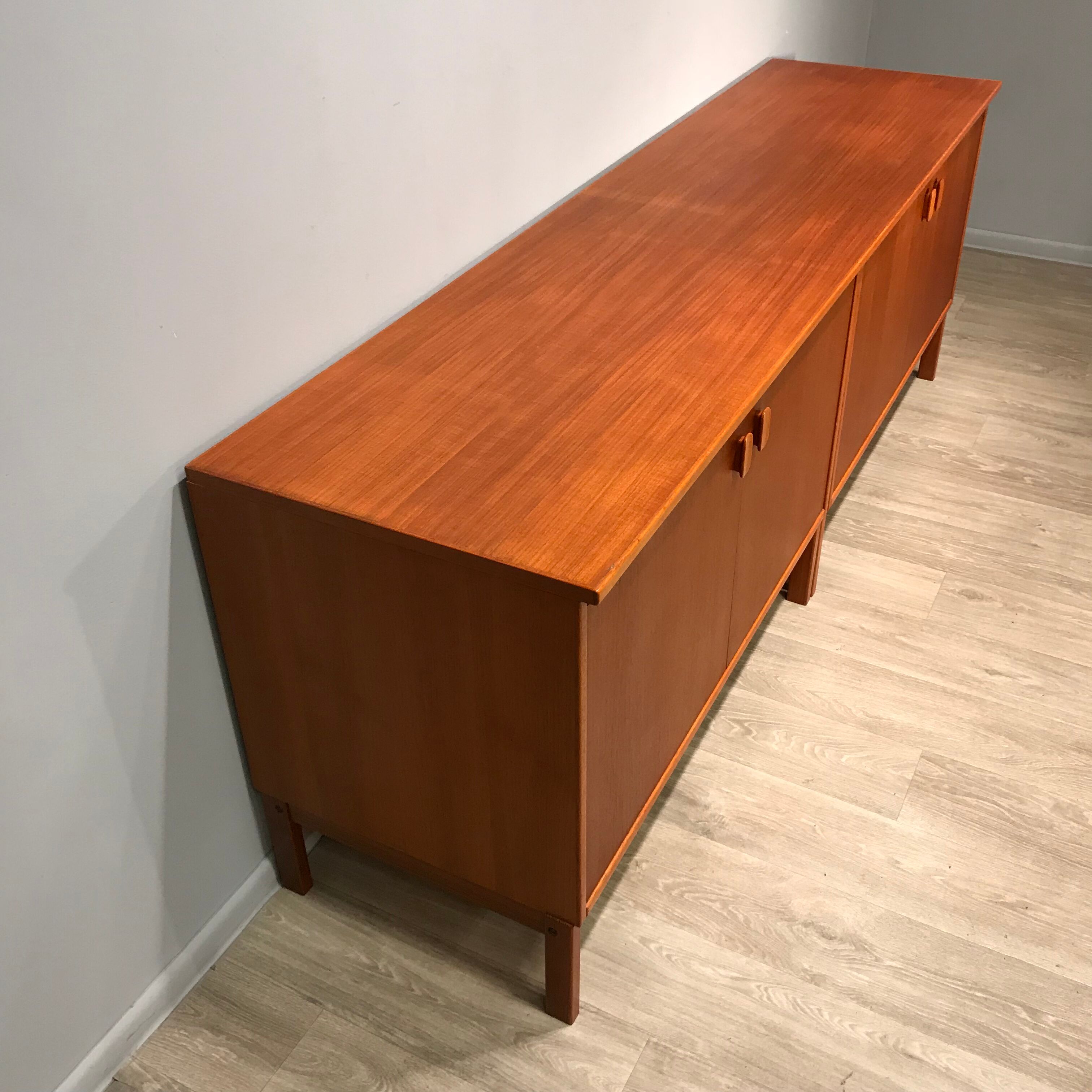 Sideboard long vintage teck Ulferts Sweden 60/70’