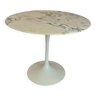 Eero Saarinen Tulip Dining Table marble 70s