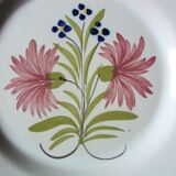 Assiette ancienne à décor floral