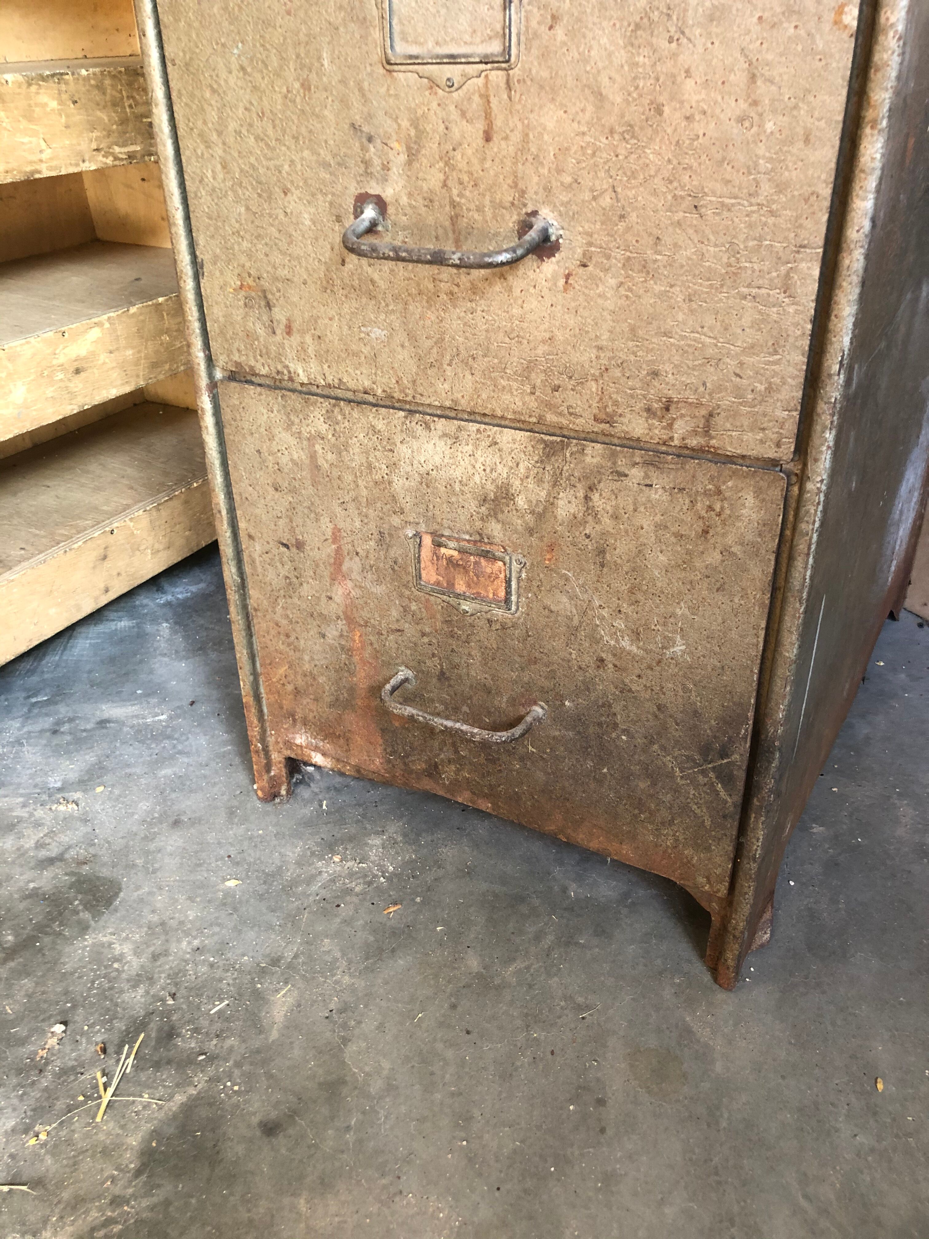 Metal drawer locker