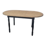 Black feet table