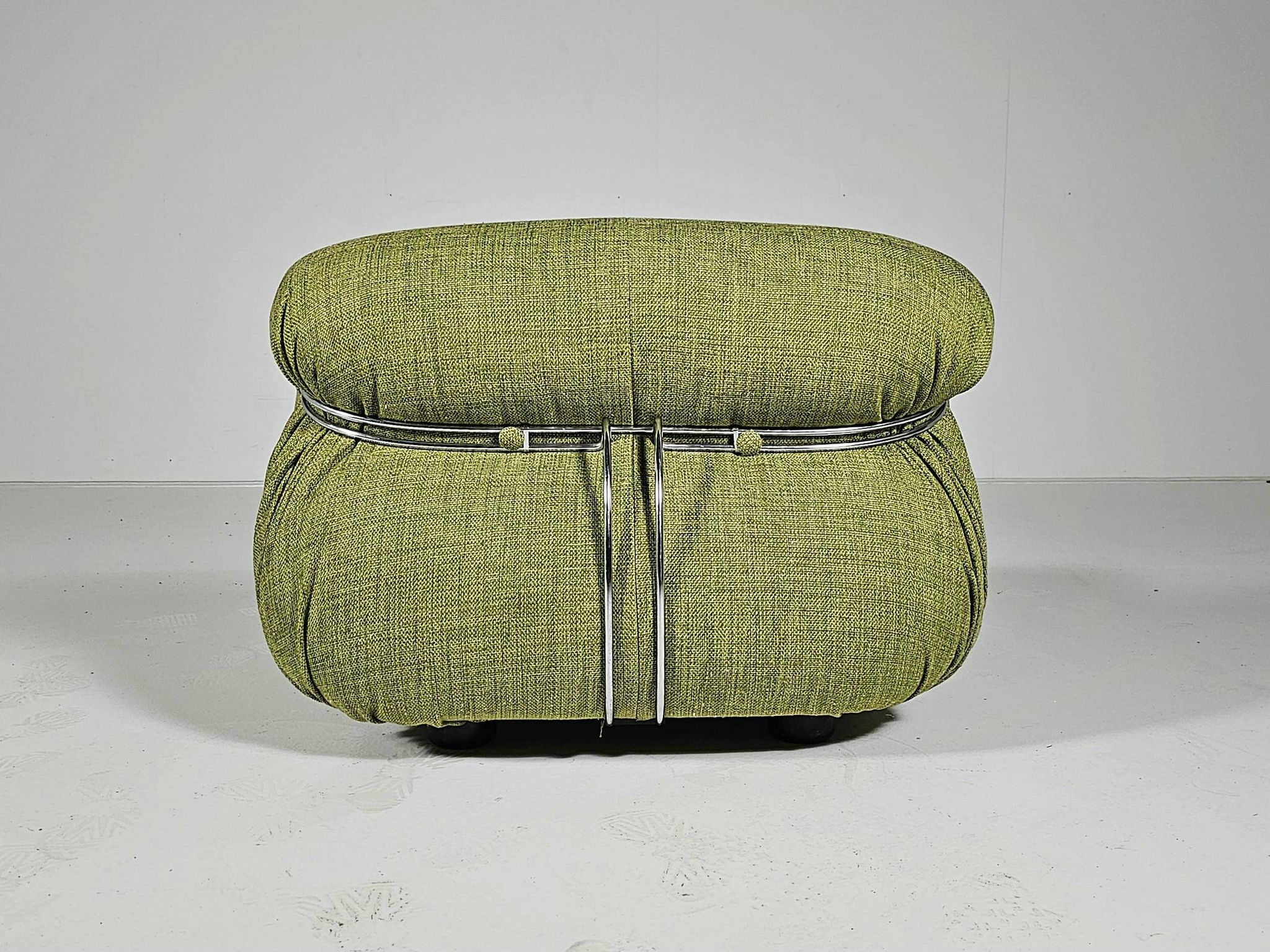 Green linen Soriana chaise longue, Afra & Tobia Scarpa, Cassina, 1970