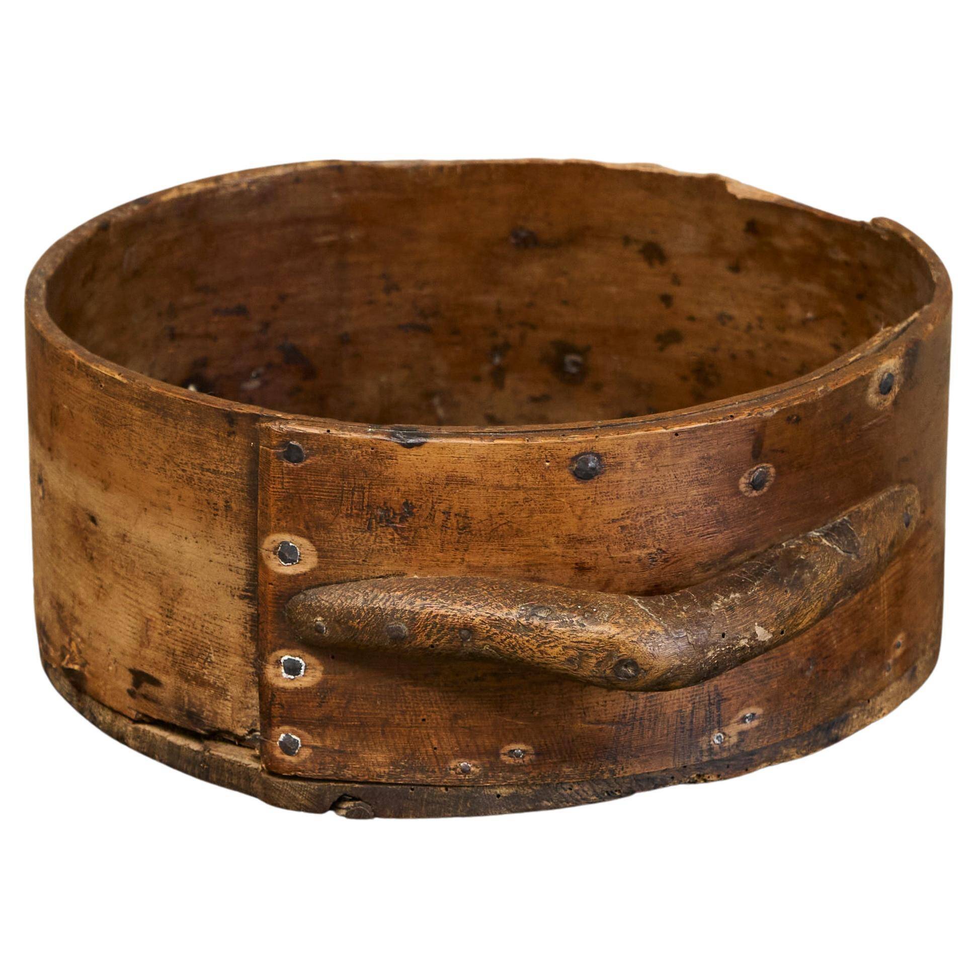 Wabi Sabi bowl in wood, 19th century