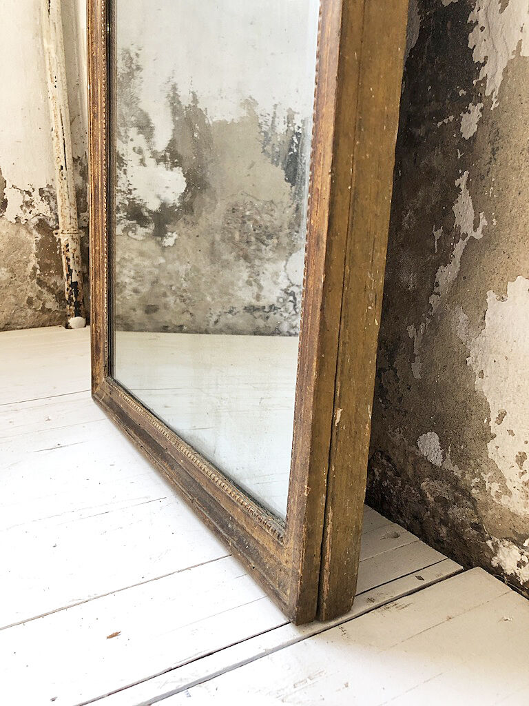 Mirror channel board