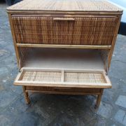 Commode Vintage bois et rotin naturel tressé
