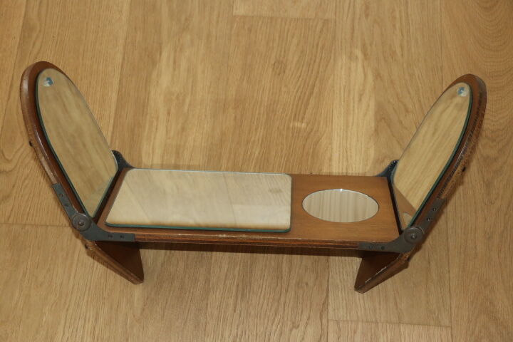 Hairdresser triptych mirror