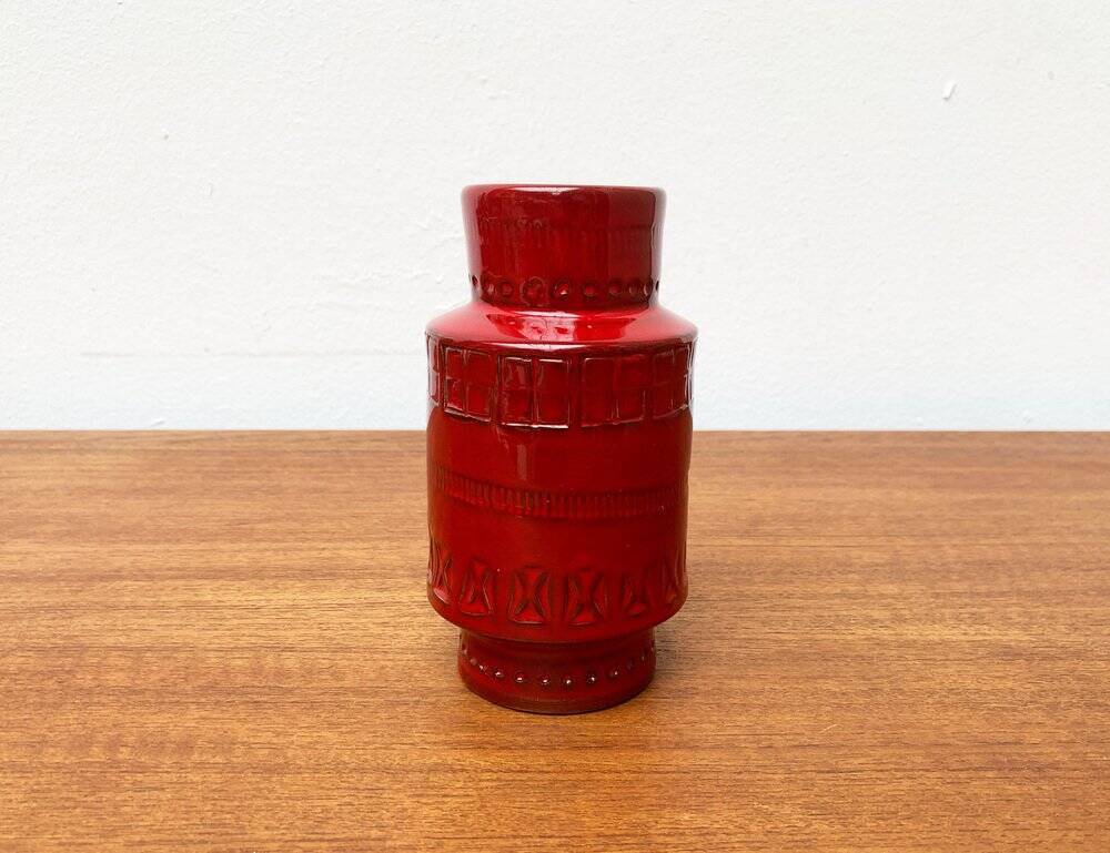 Red pottery vase Rimini Italian from the mid-century by Aldo Londi for Bitossi, 1960s.