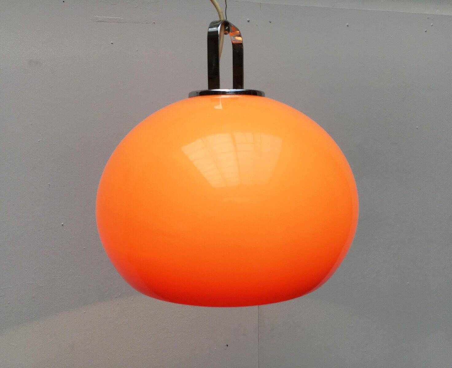 Suspended lamp Zurich Italian from the space age mid-century by Luigi Massoni for Guzzini.