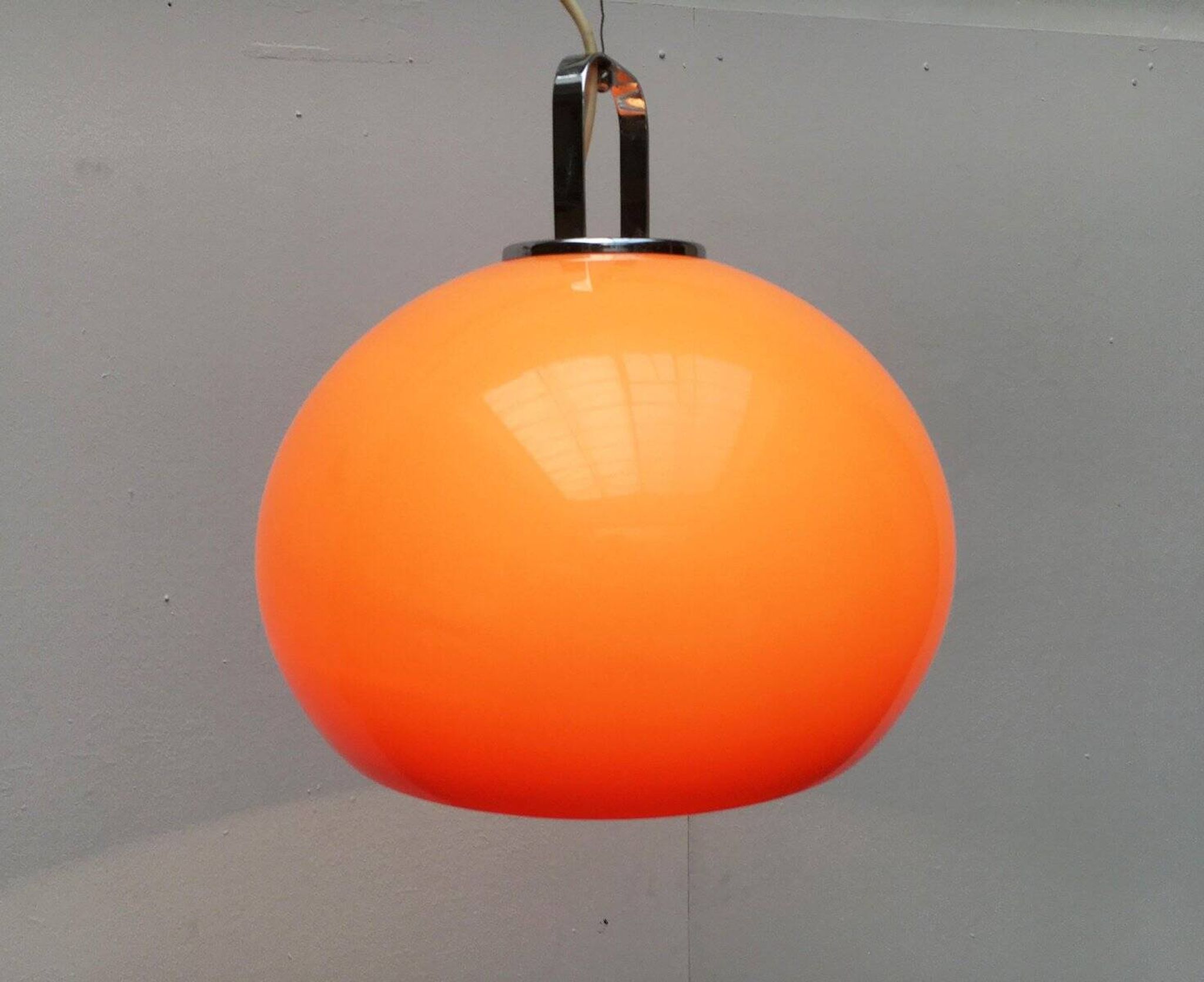 Suspended lamp Zurich Italian from the space age mid-century by Luigi Massoni for Guzzini.