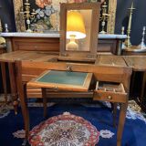 Louis XV dressing table in solid walnut from the 18th century marked N. Armant