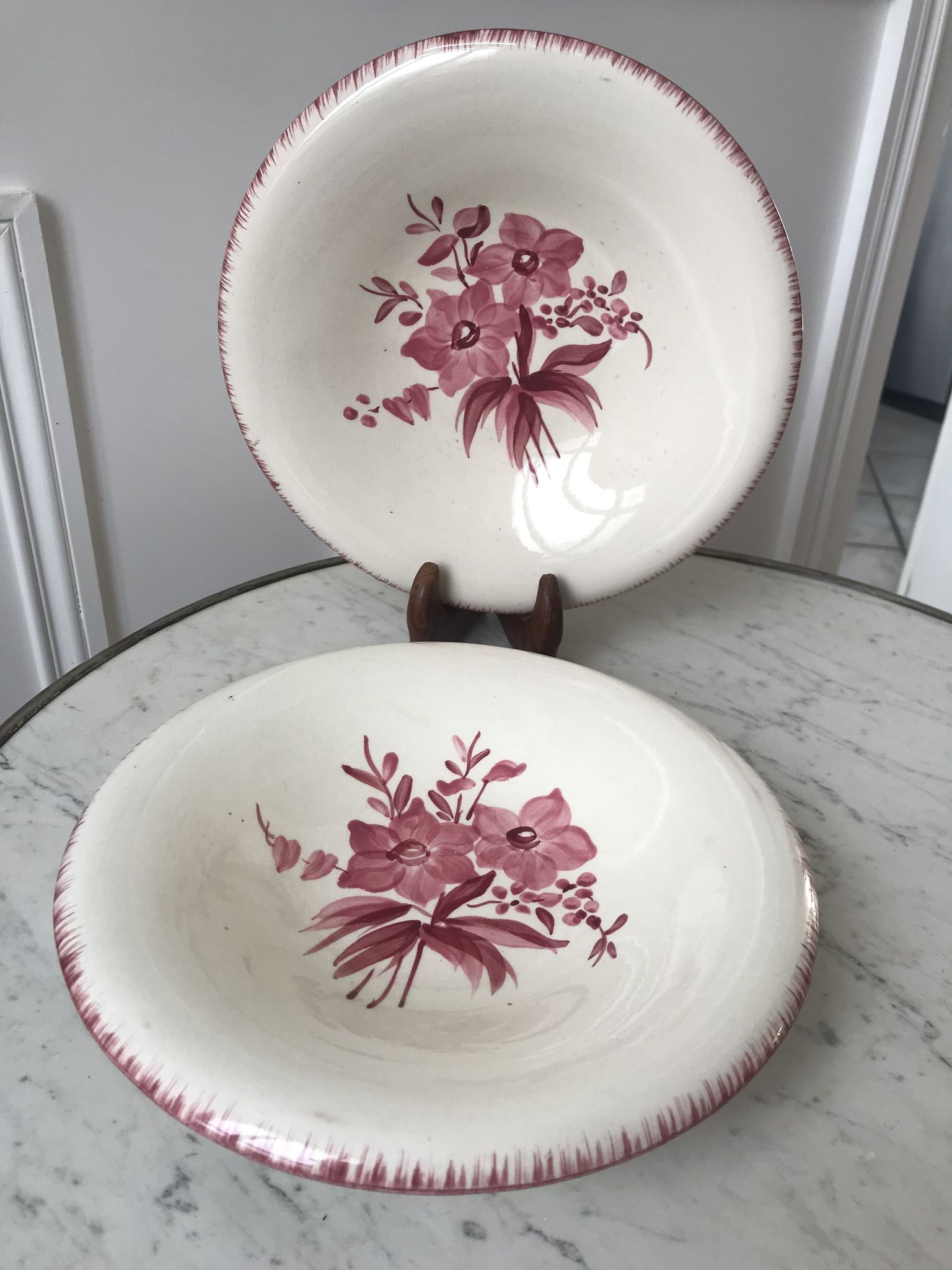 Duo de plats de service longchamp roses années 30-40