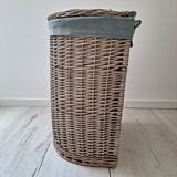 Wicker laundry basket