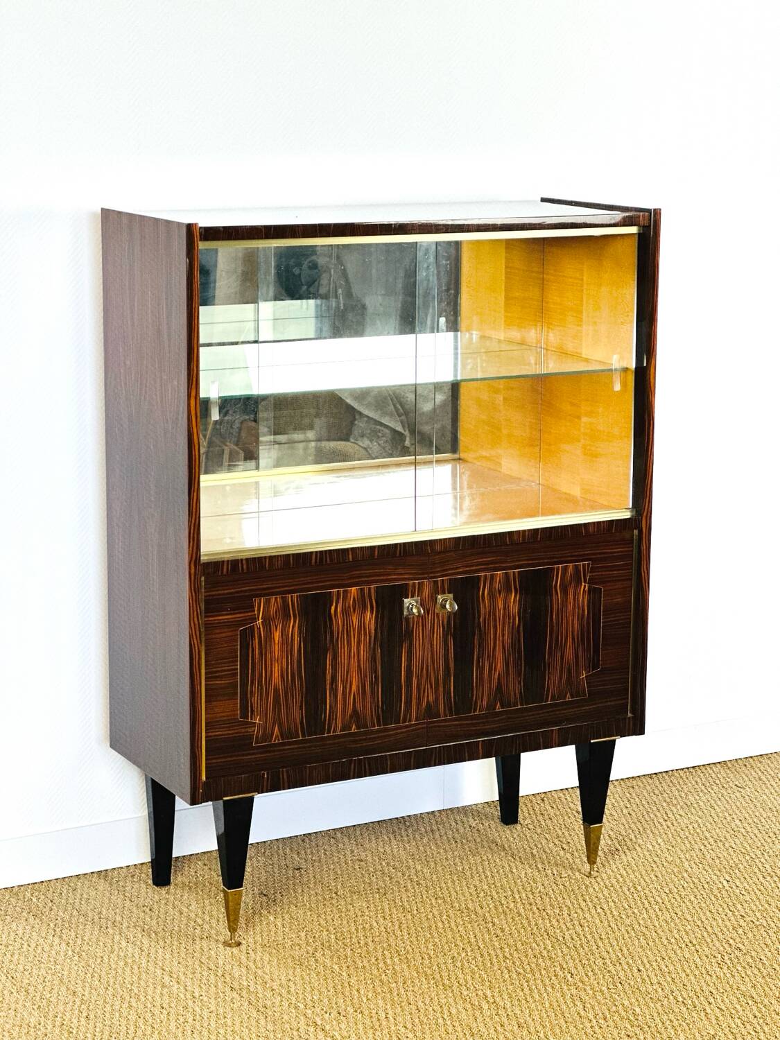 Art Deco display cabinet 1940