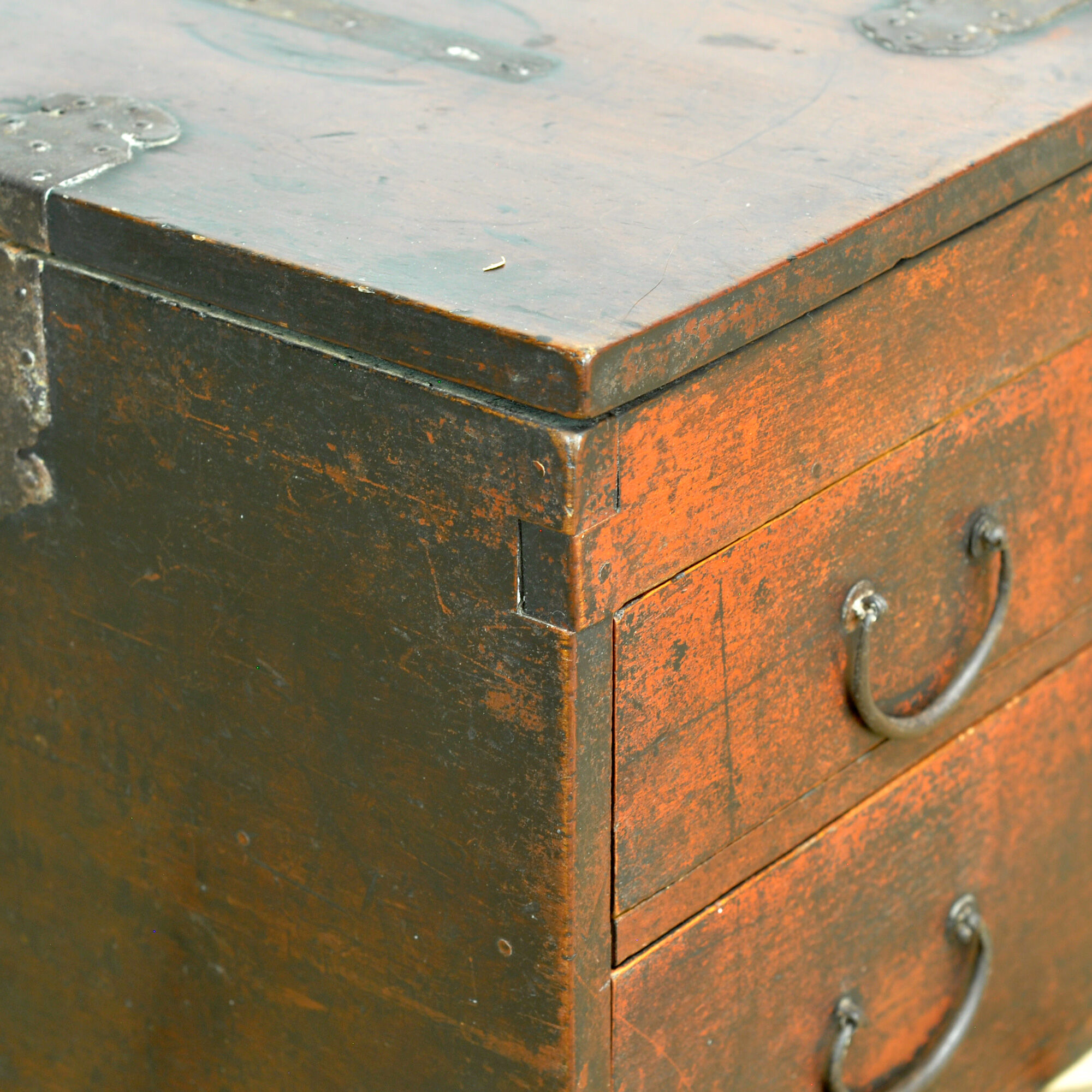 Petite commode japonaise, vers 1900