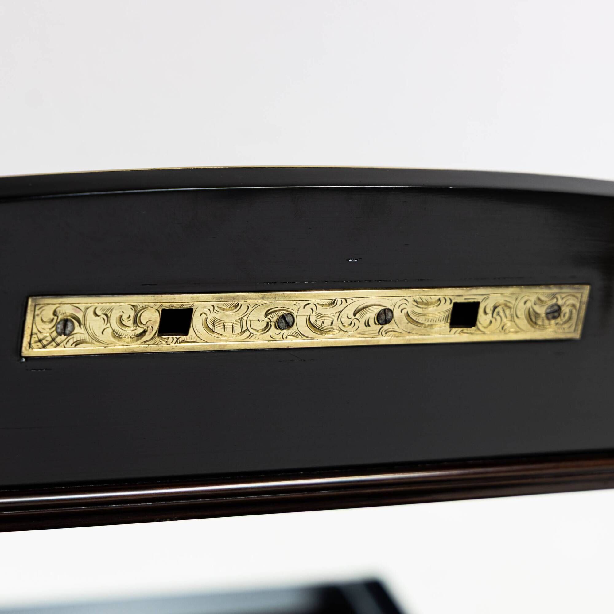 Napoleon III powder flask in blackened pear wood by Tahan - 1860-1880