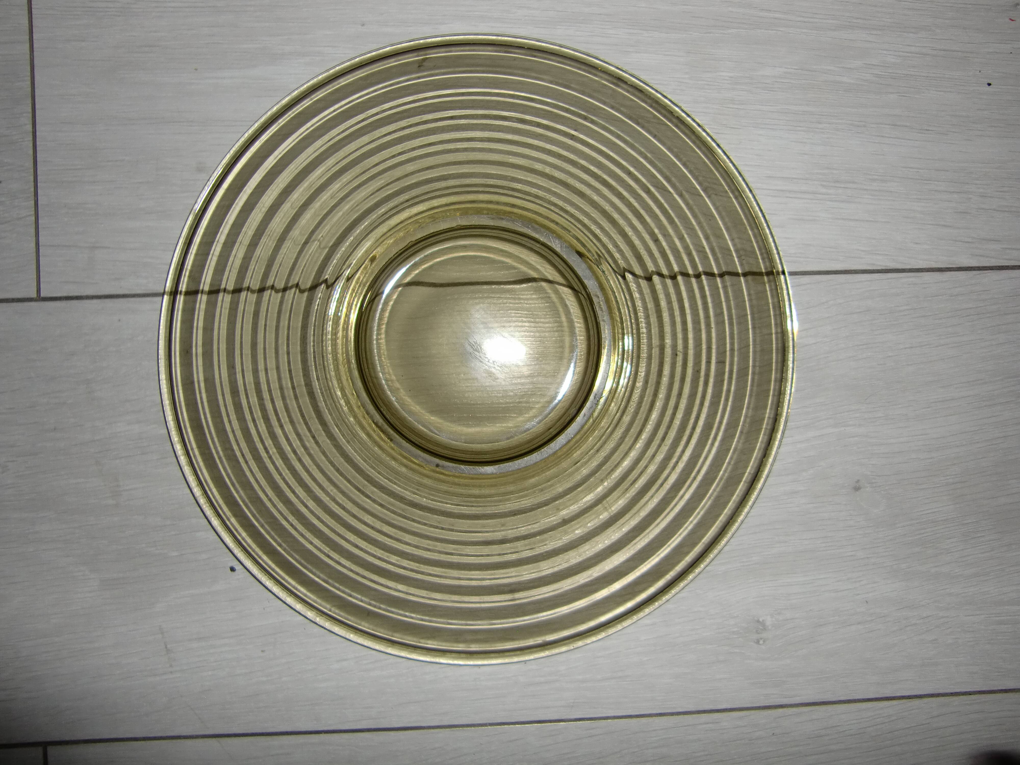 Tray service + 6 small “vinyl” style dessert plates/year 70