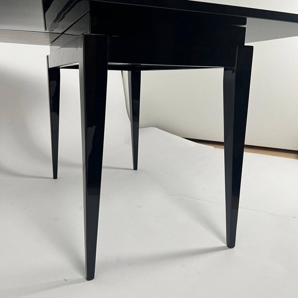 Art Deco Games Table in Black Lacquer, Red and Black Leather, France, 1930s