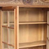Armoire en noyer vers 1880