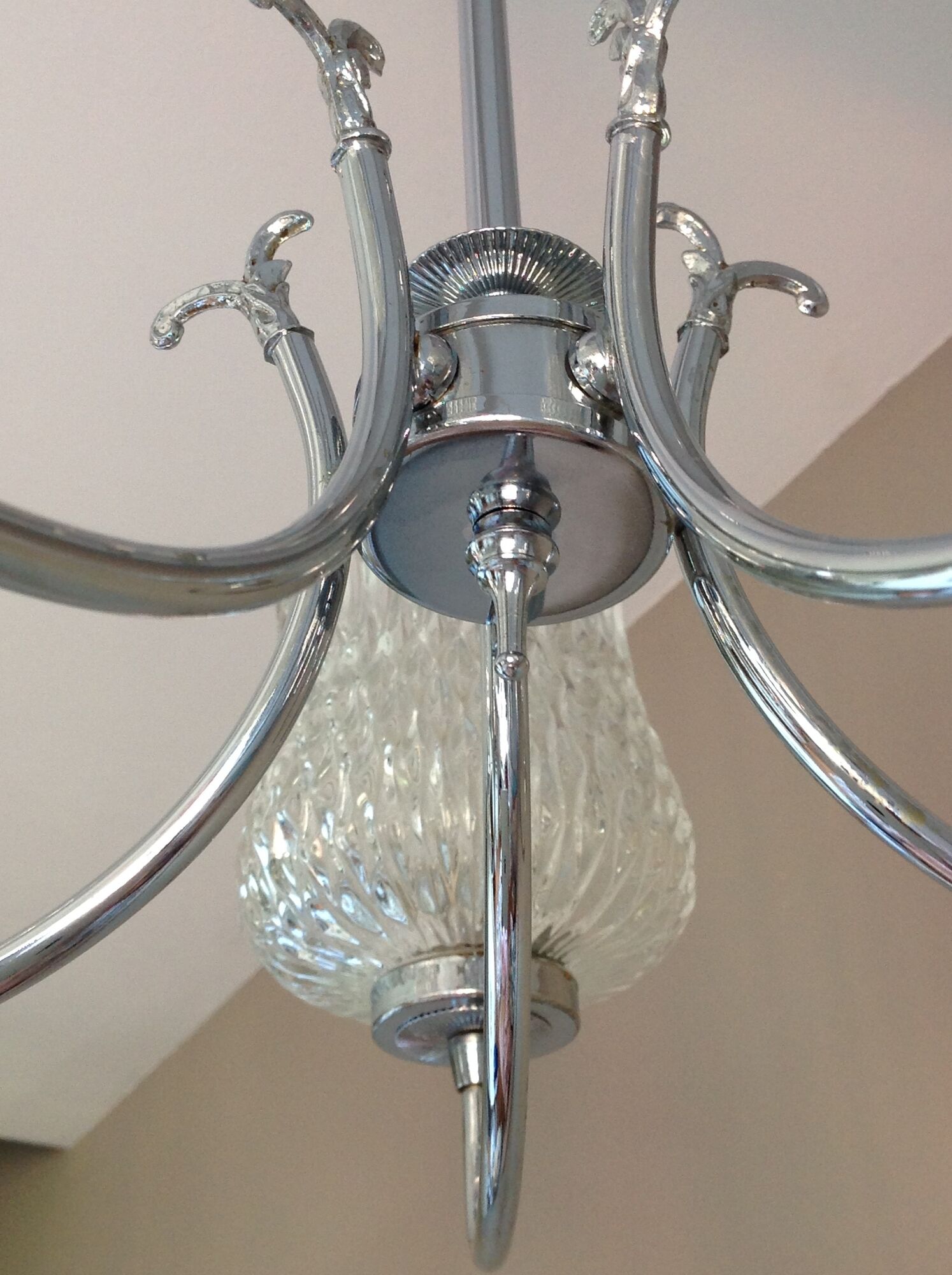 Five-spoke chandelier in chrome-plated metal and structured/vintage glass 60s-70s