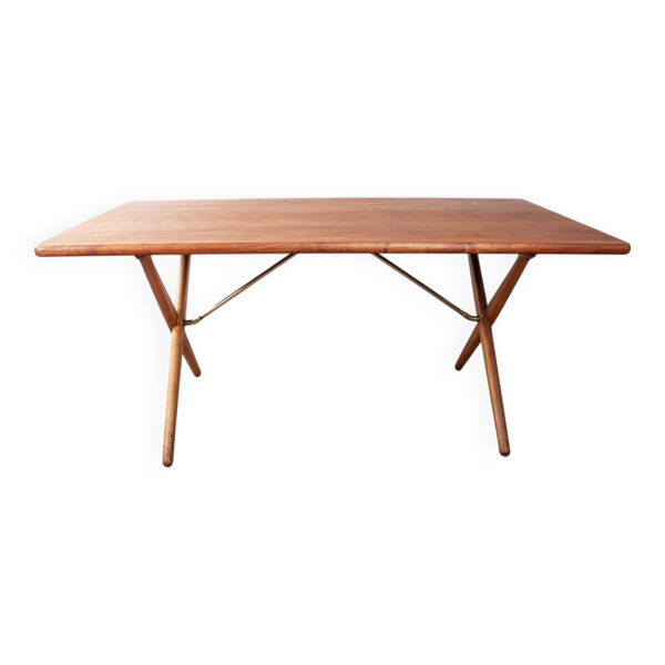 Table de repas Danoise en Teck, Hêtre et Laiton, modèle AT 303 Hans Wegner.