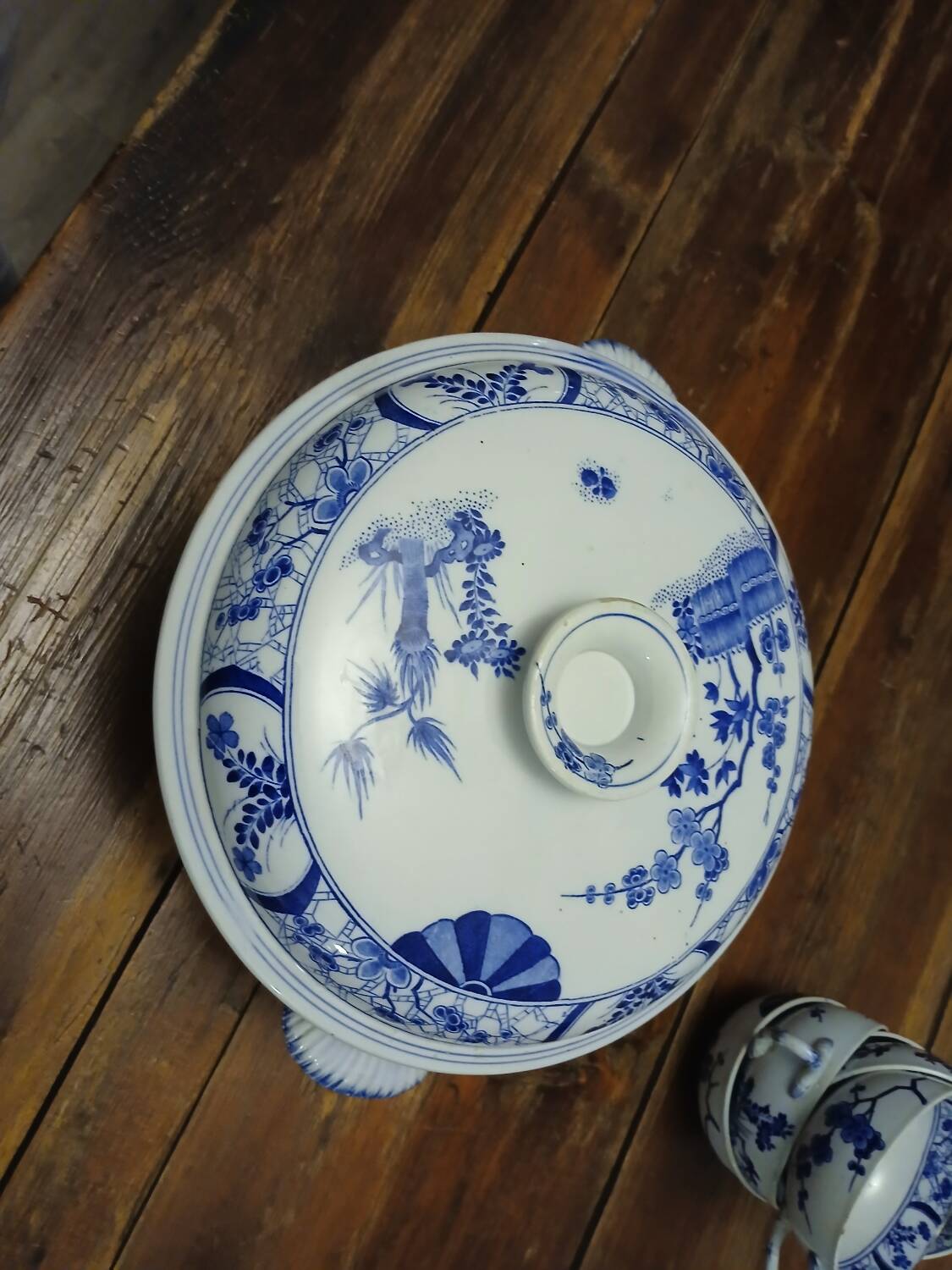 Creil Montereau soup tureen, late 19th century