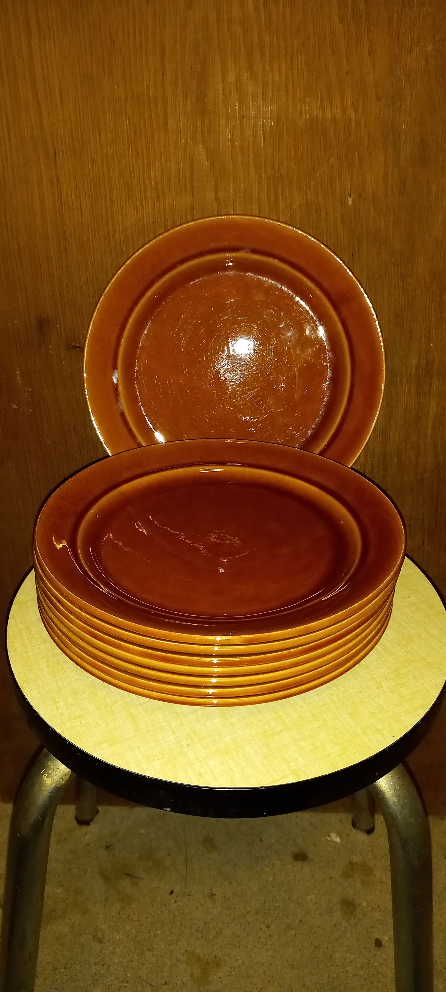 Earthenware plate