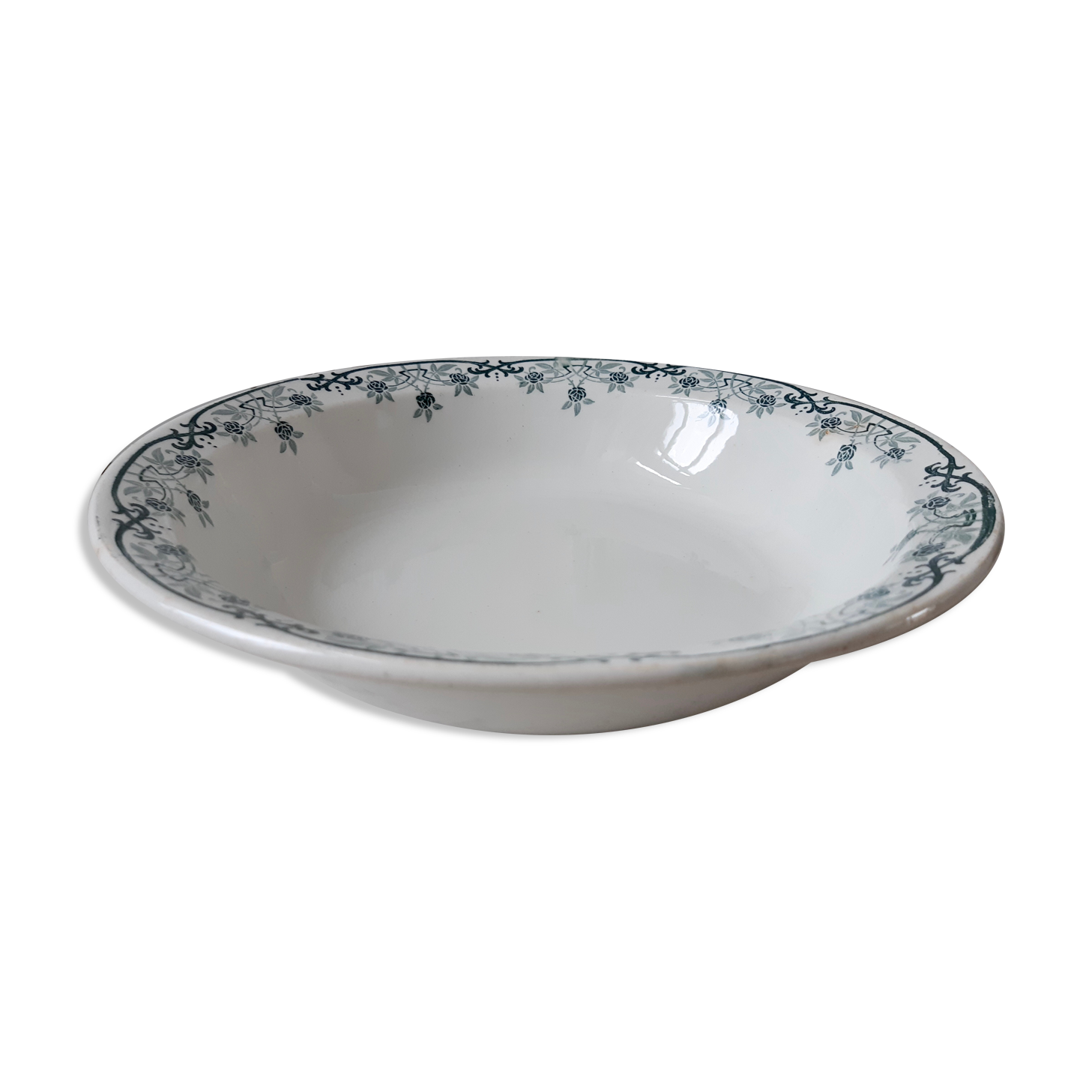 Salad bowl St Amand model Beriot late nineteenth