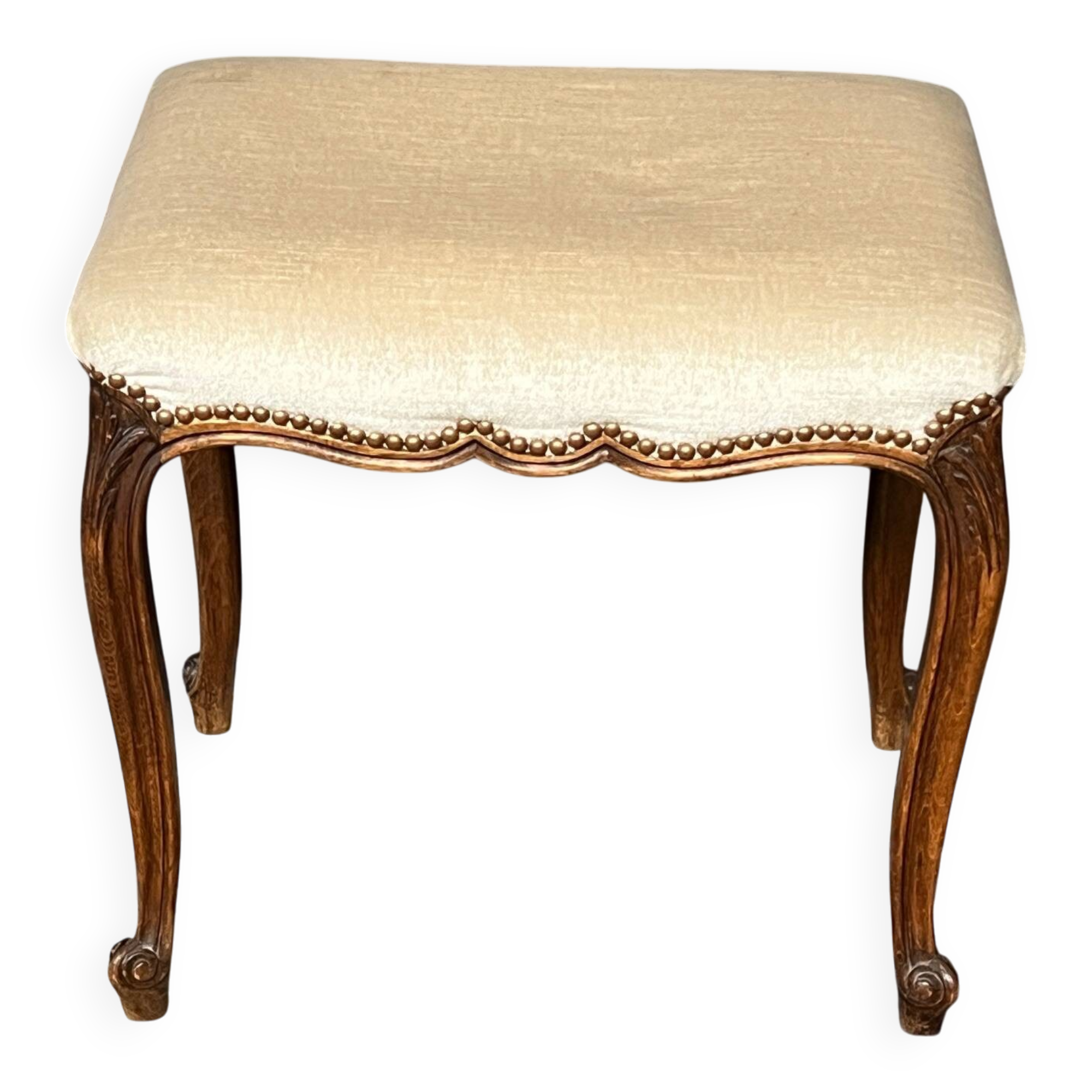 Small Louis XV style bench with curved cabriole legs.