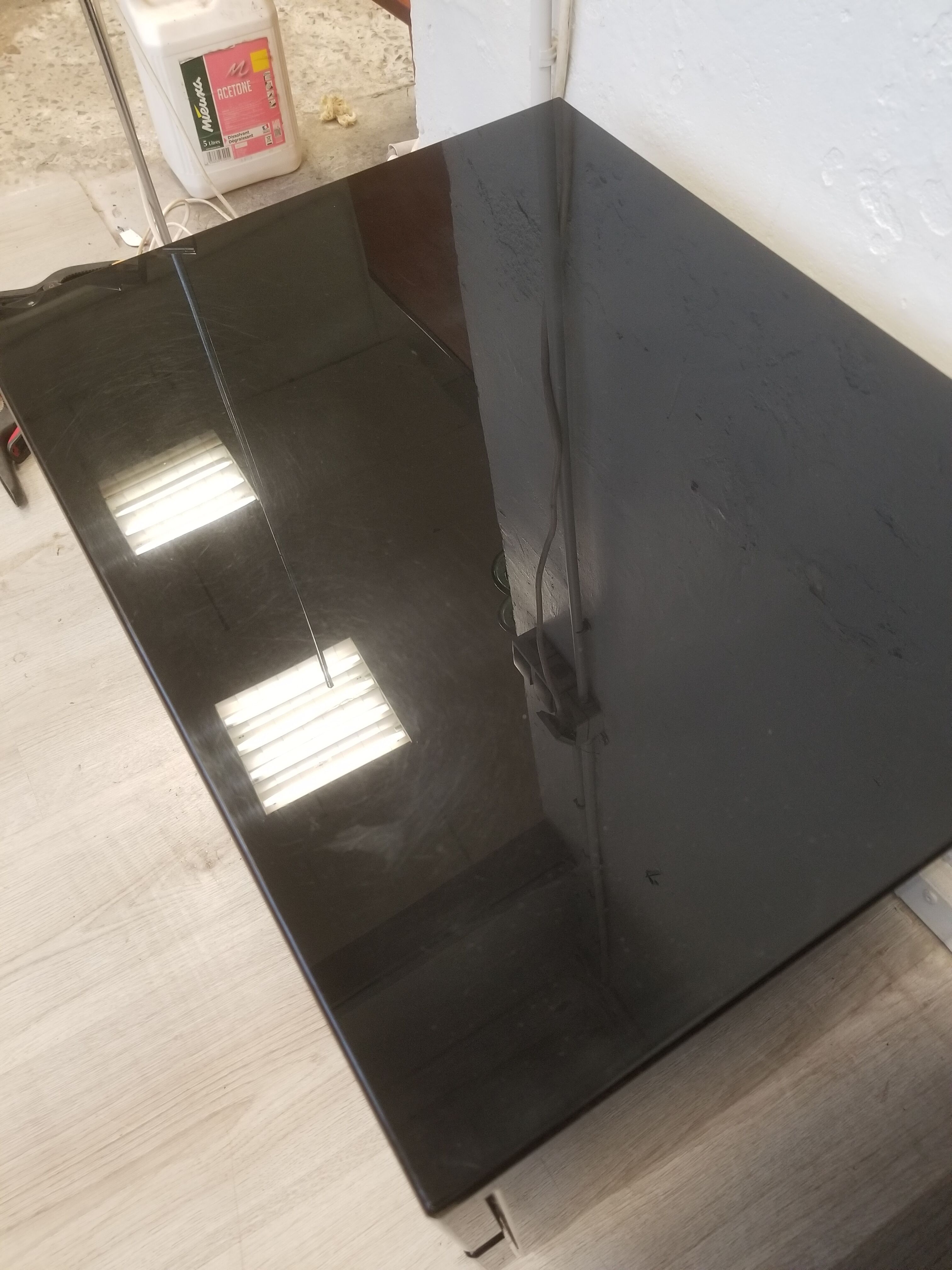Laquered bedsides Éric Maville