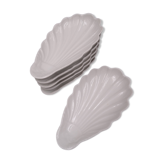 Set of 7 cups in white porcelain and in the shape of a shell - Pillivuyt around 1940