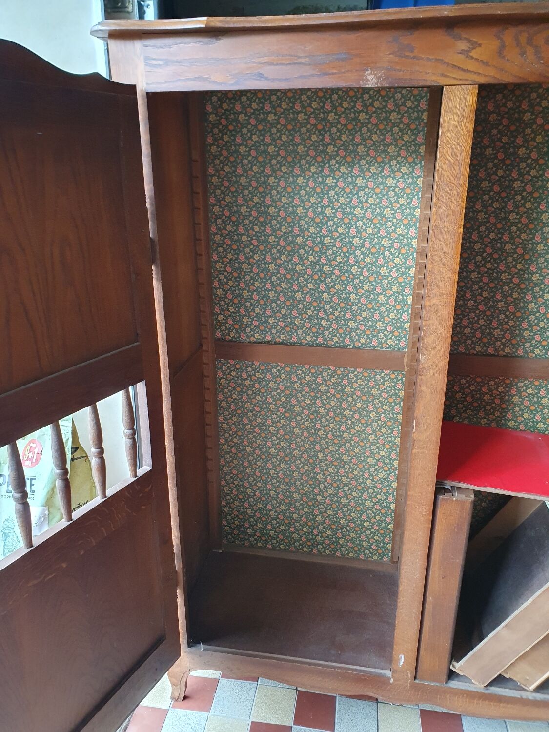 Small wardrobe - clothes rail