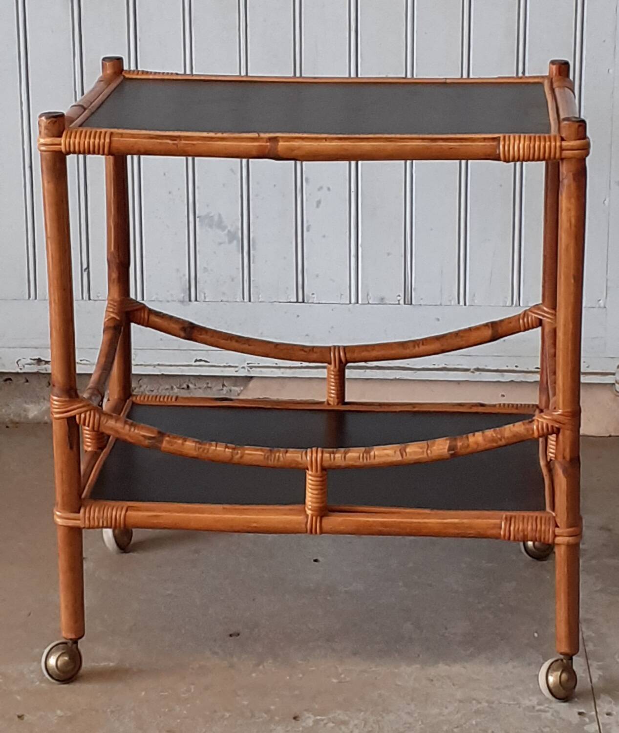 Bamboo rolling table.