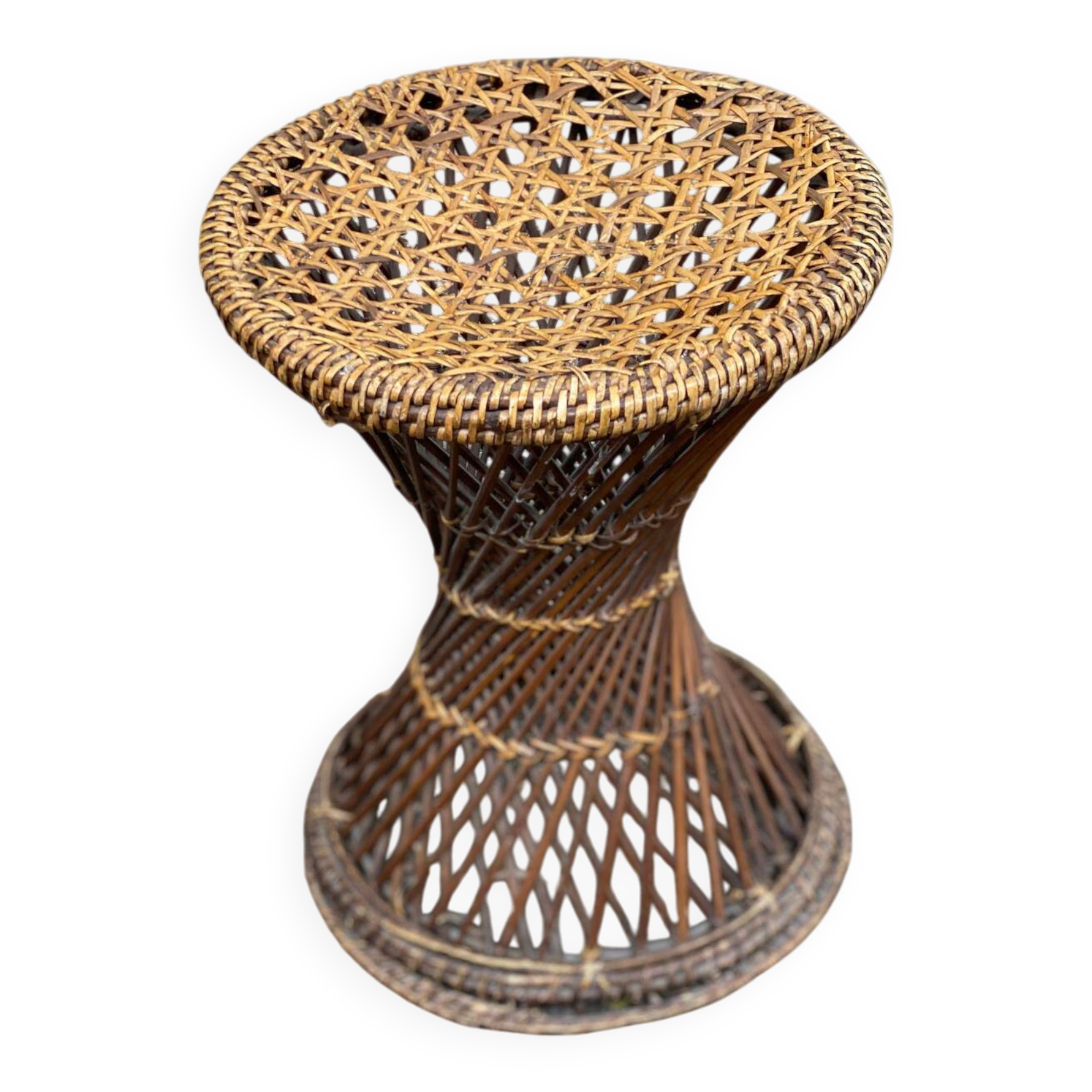 Round tamtam diabolo stool in rattan and woven wicker.