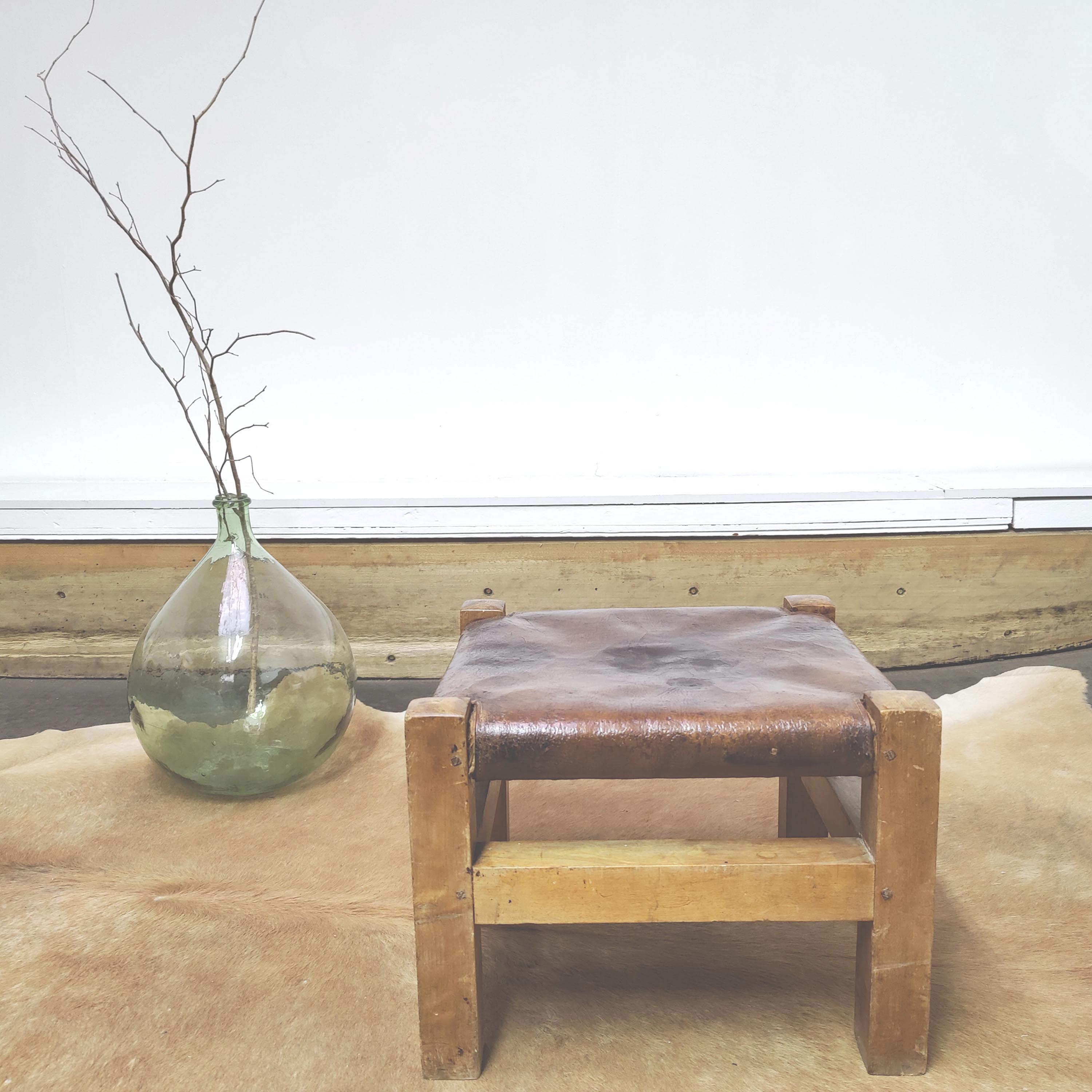 Ottoman stool early twentieth wood and leather