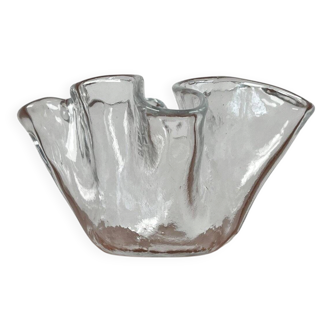 Vintage Scandinavian art glass bowl by Magnor, 1970s.
