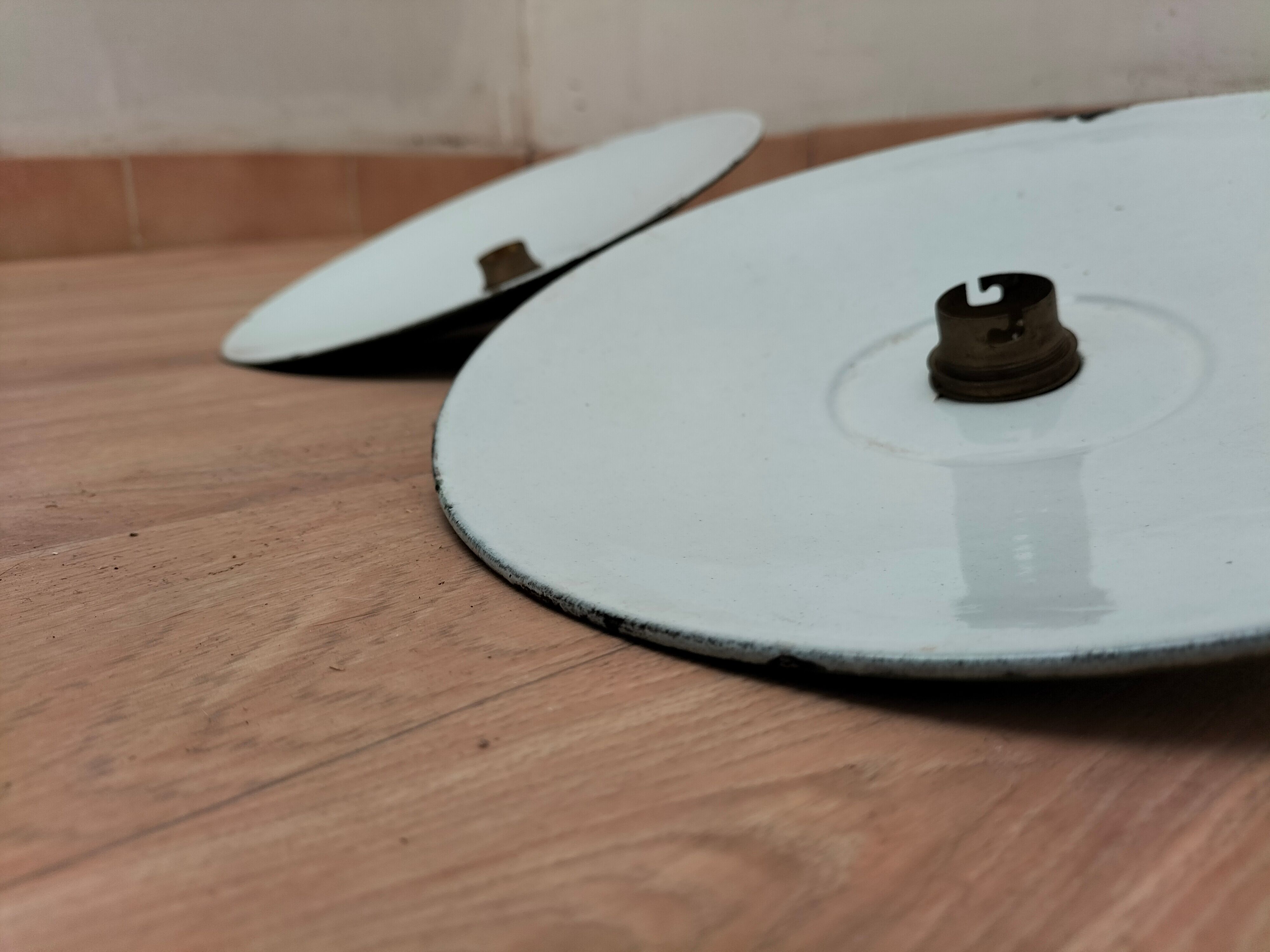 Set of 4 old pendant lamps