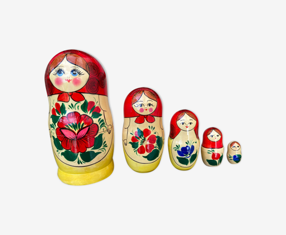 Poupées russes 5 matriochkas avec étiquette en russe