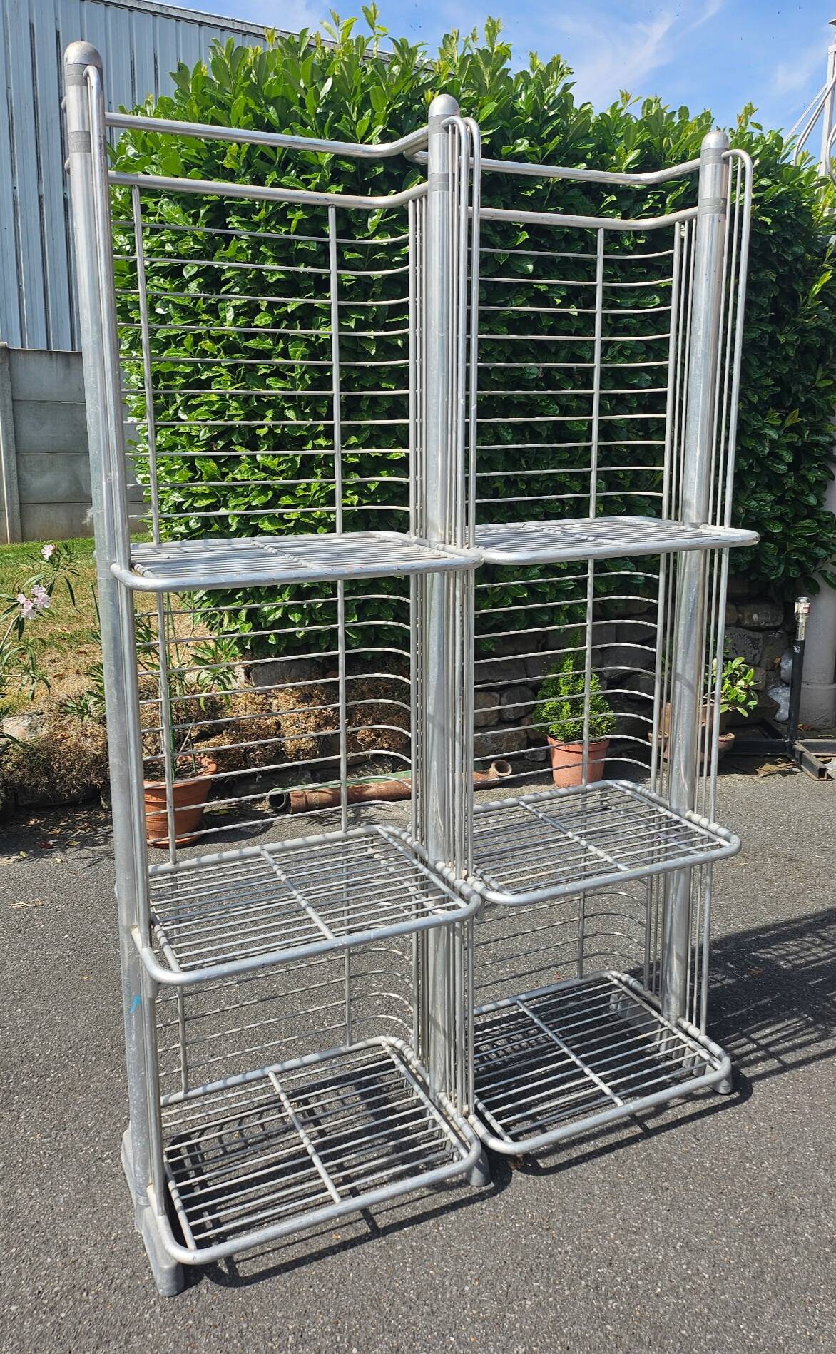 Art Deco shelf, aluminium