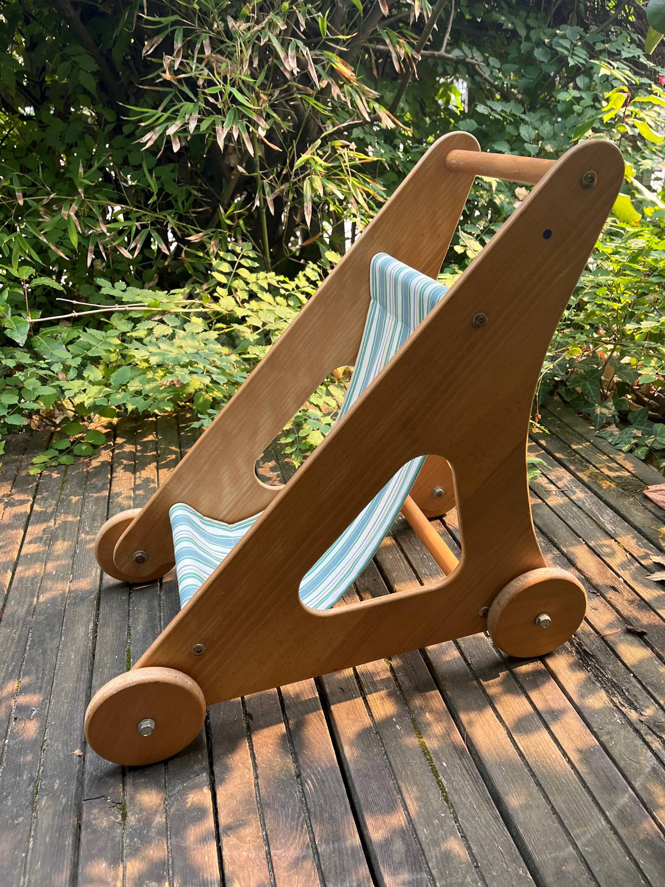 Poussette chariot de marche bébé bois vintage