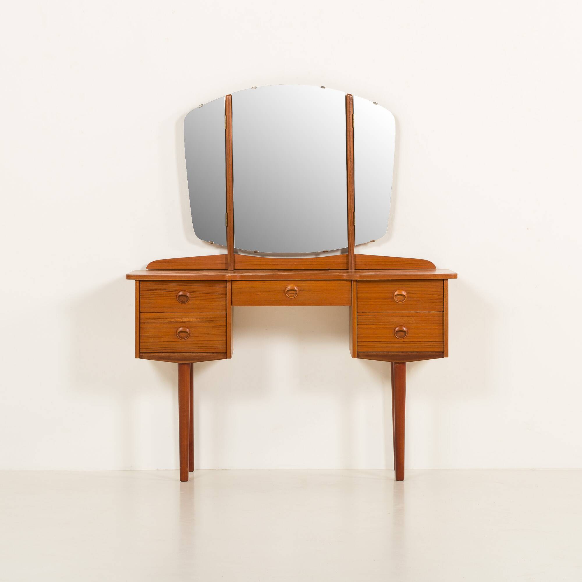 Scandinavian mid century dressing table in teak, Norway, 1970s