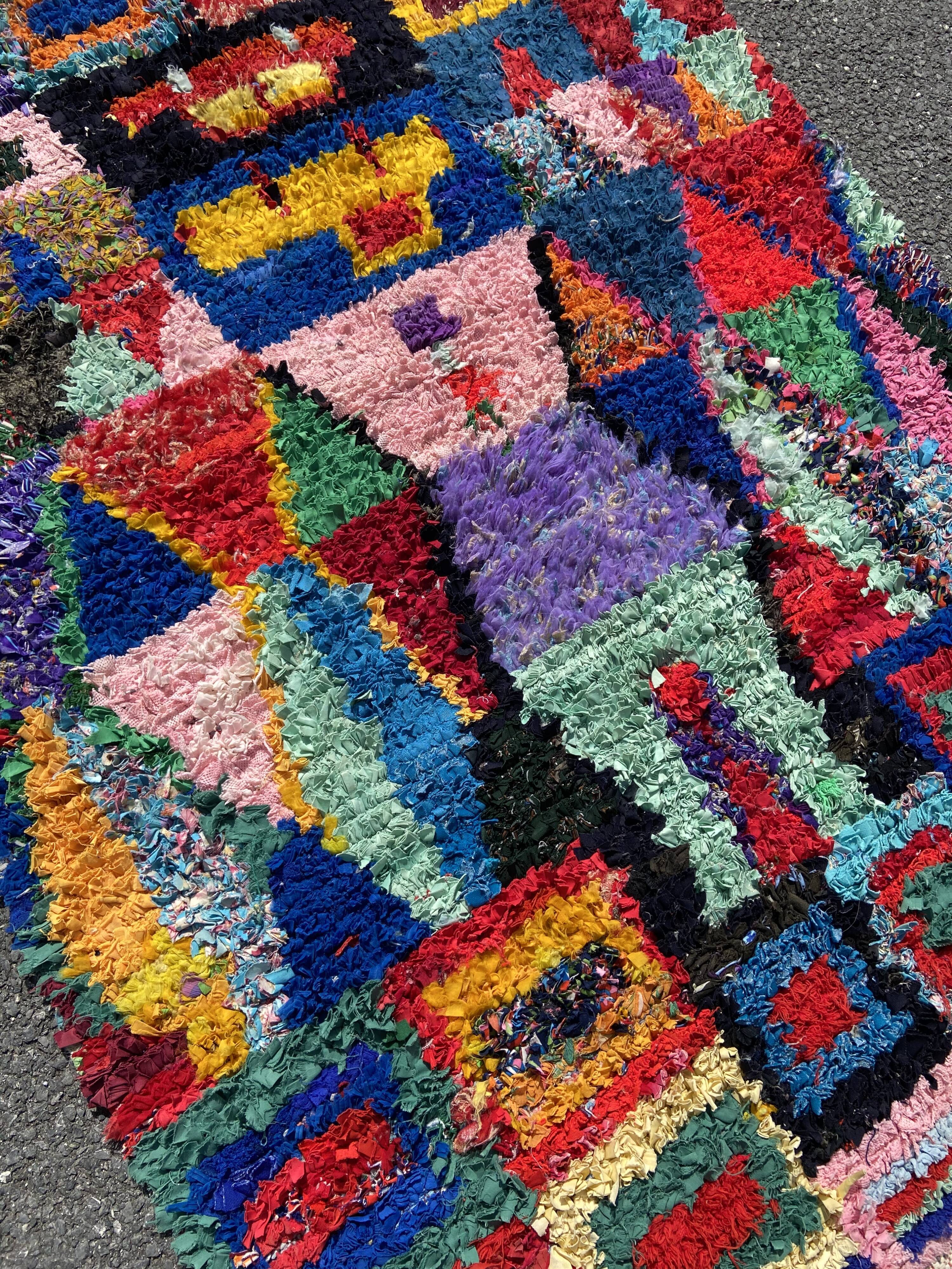 Handmade Moroccan boucherouite carpet 125x210 cm